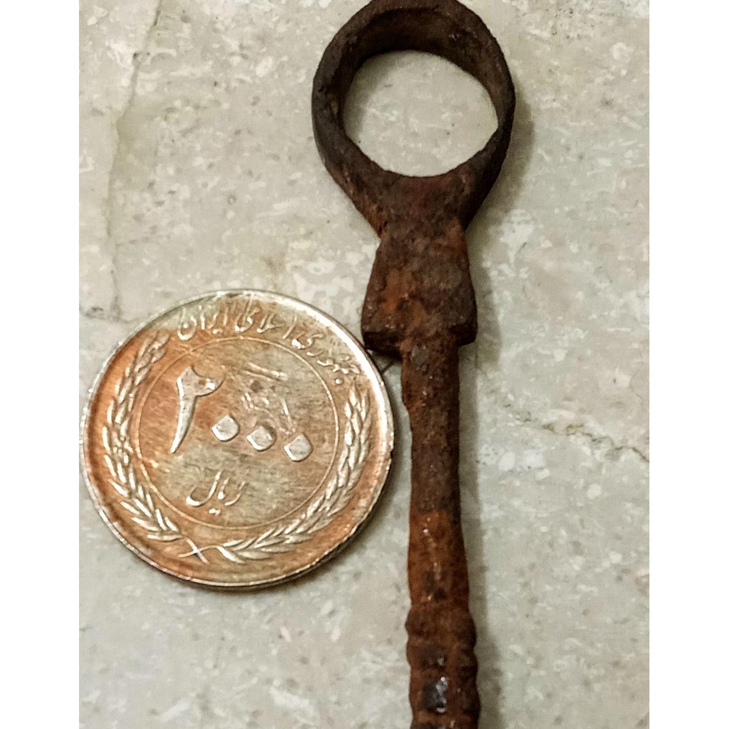 1عدد کلید قفل قدیمی