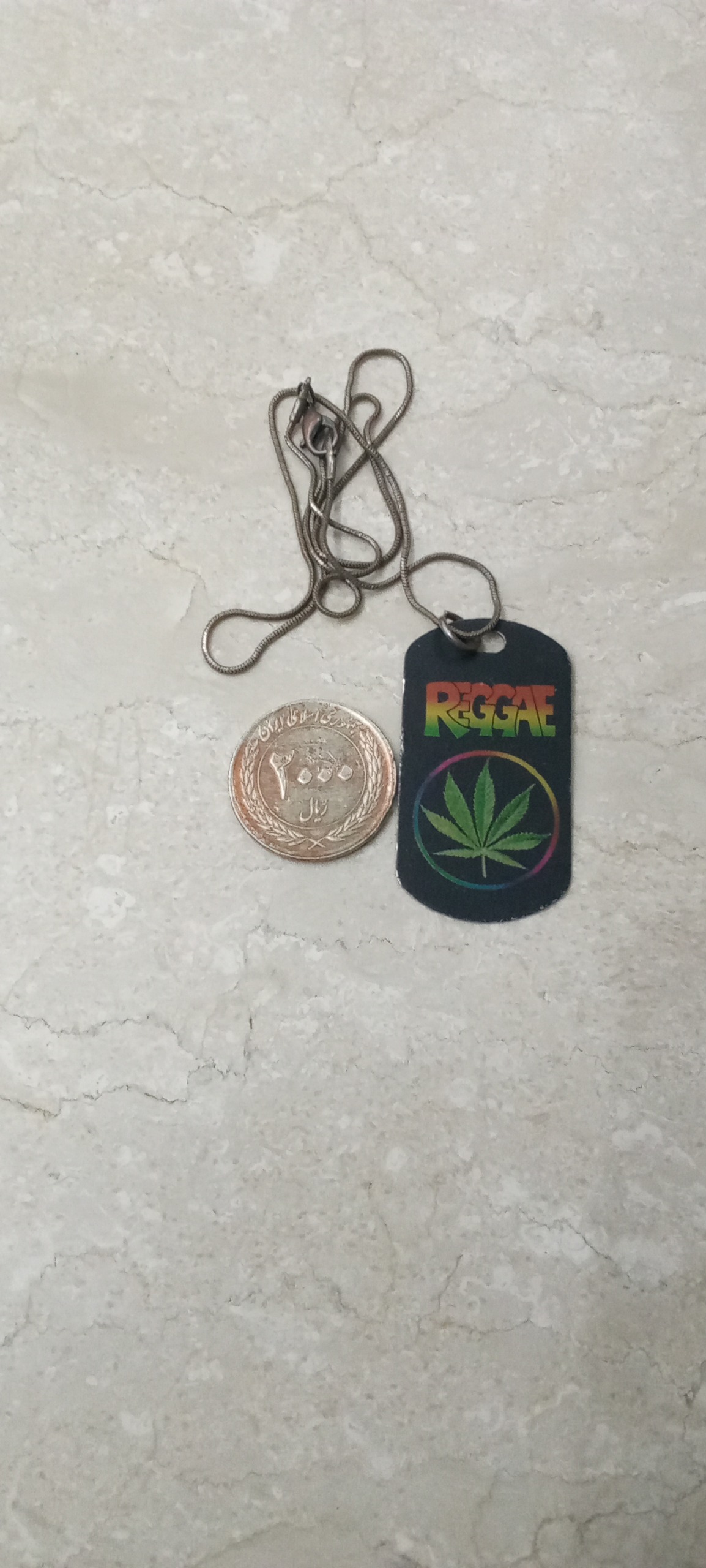 گردن بند زیبا