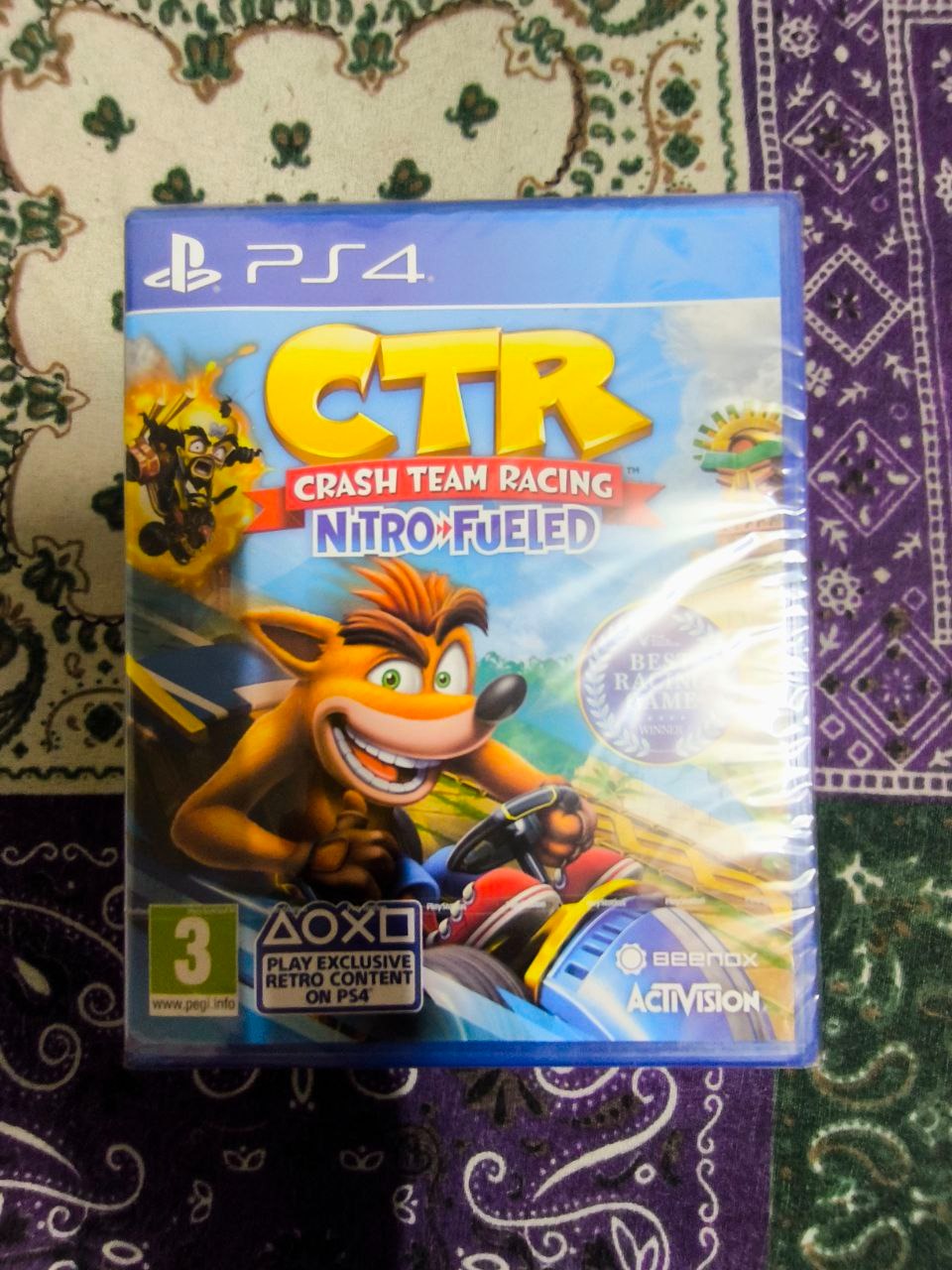 عنوان  Crash