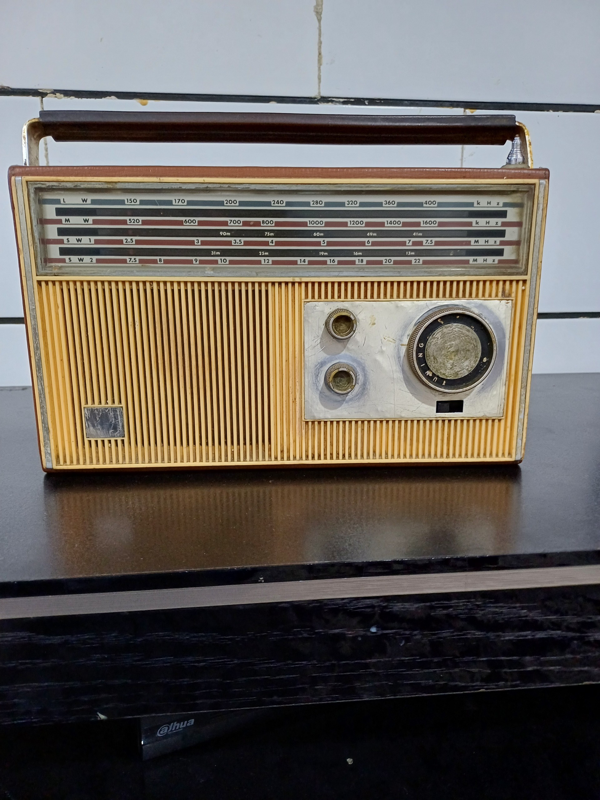 رادیو توشیبا آنتیک