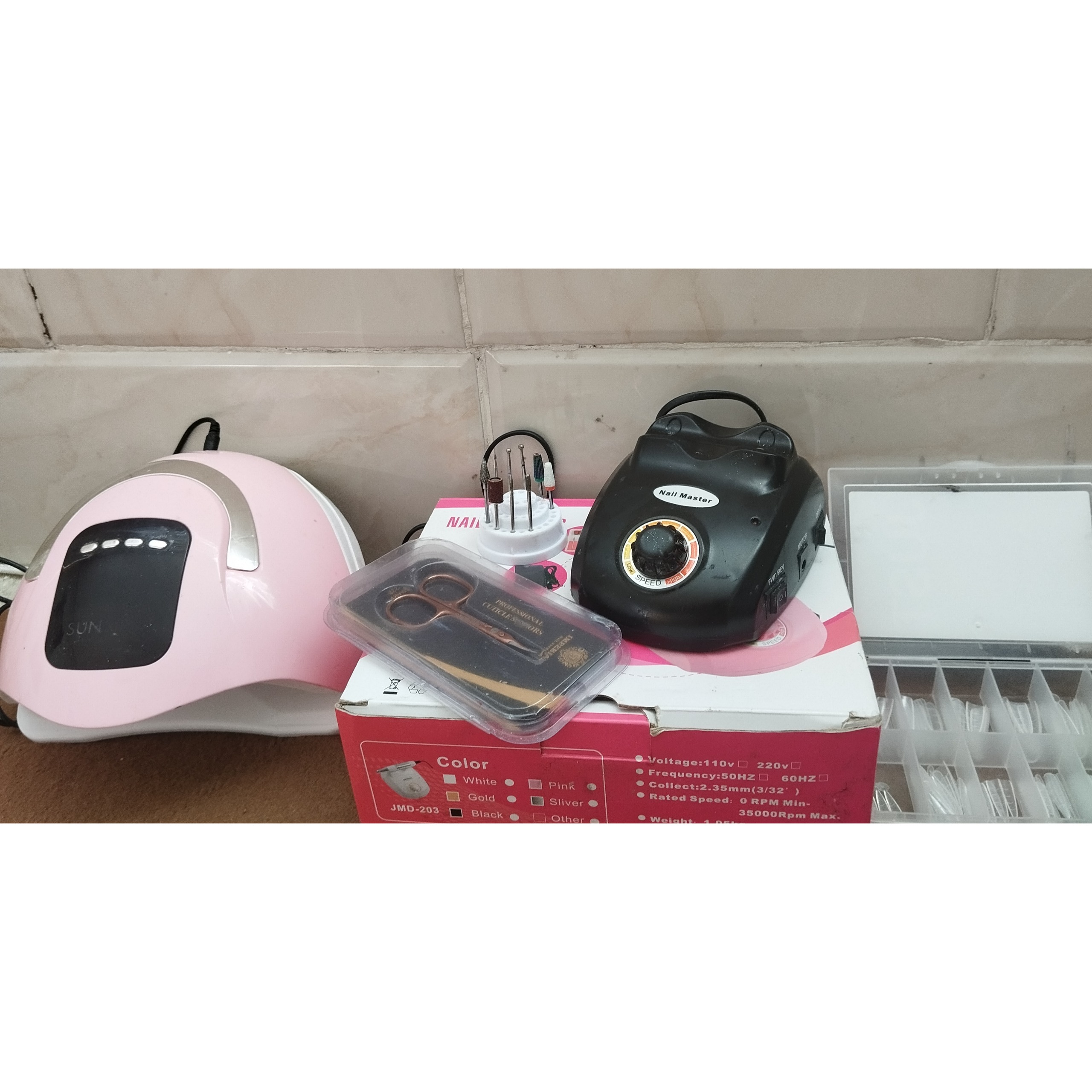 وسایل کاشت ناخن