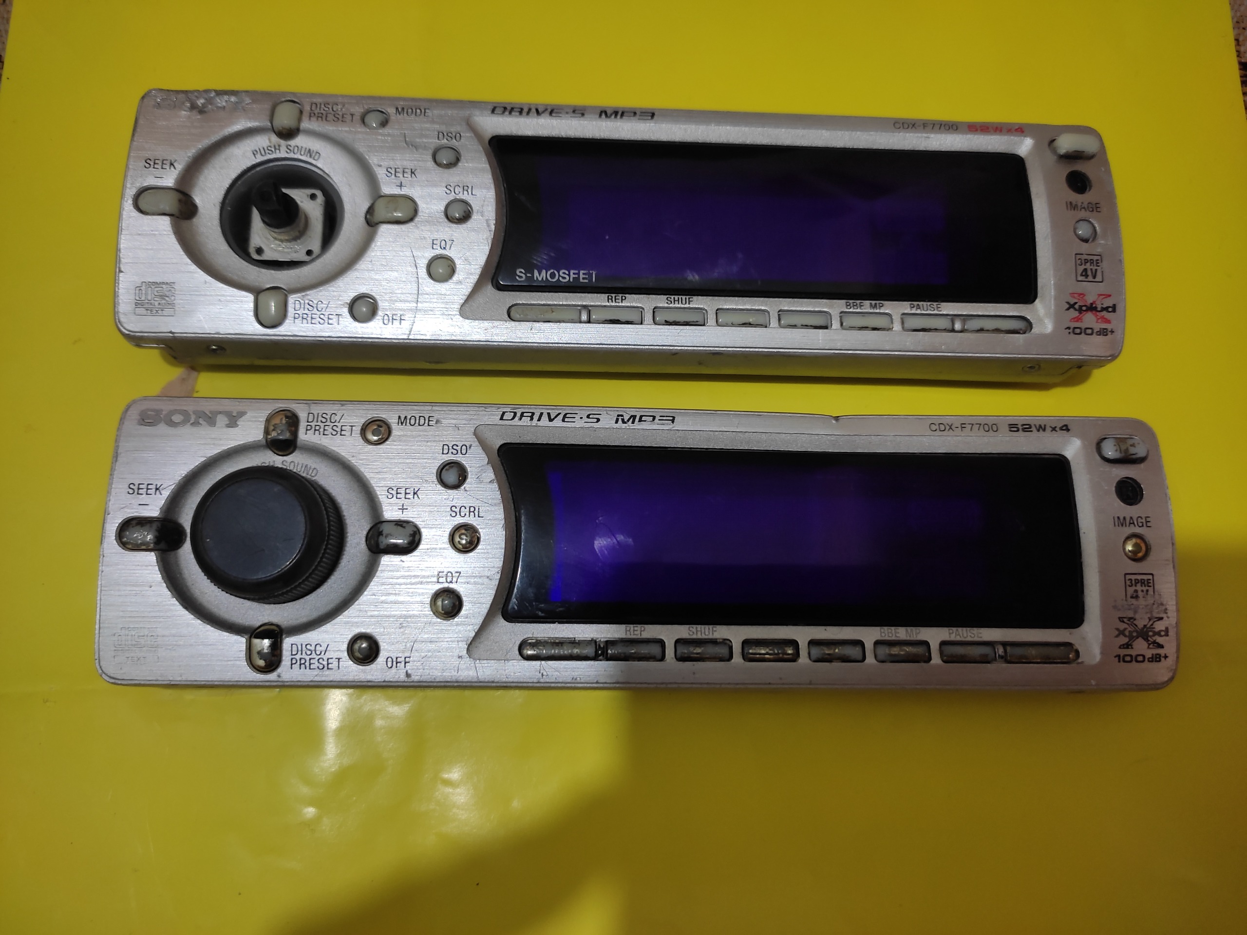 پنل سونی دمودار CDX F7700