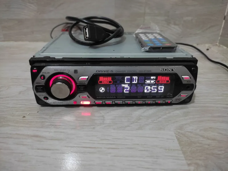 پخش سونی gt350sخروجی6فلش بلوتوث دار
