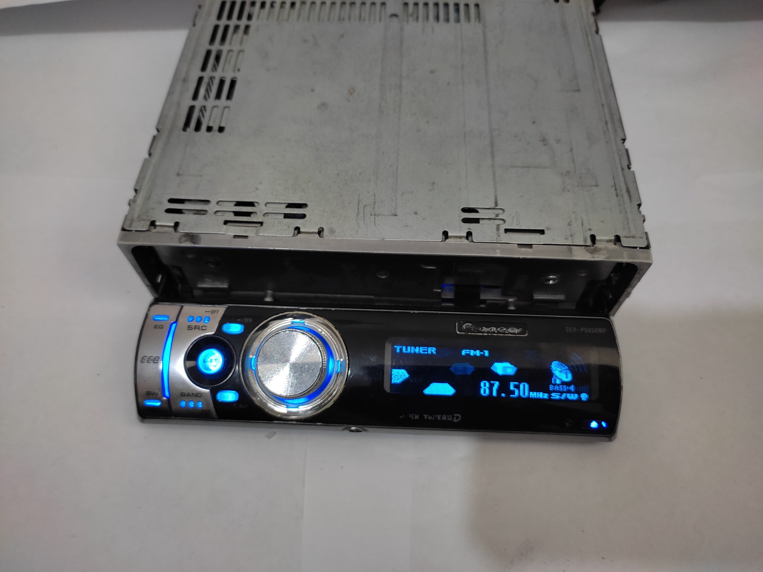 پایونیر 6850mpخروجی6بلوتوث دار