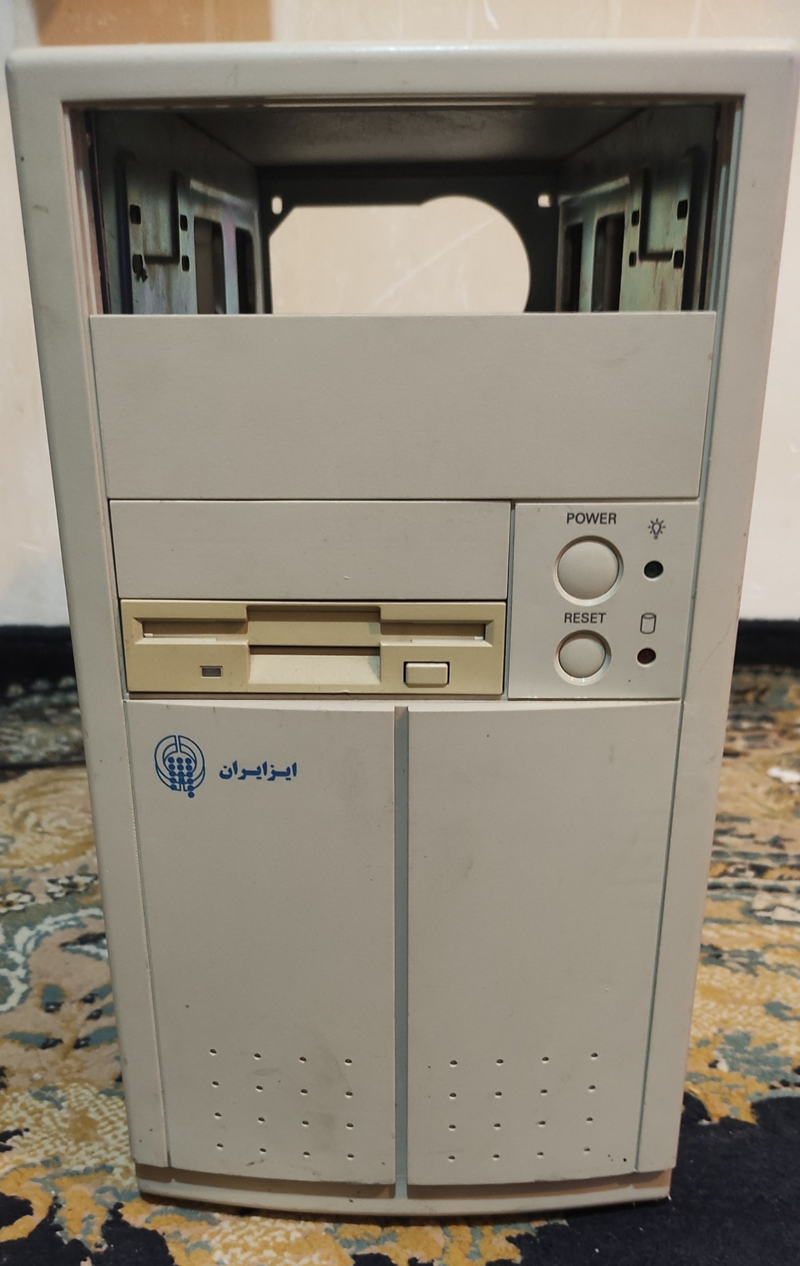 قاب کیس قدیمی ایزیران