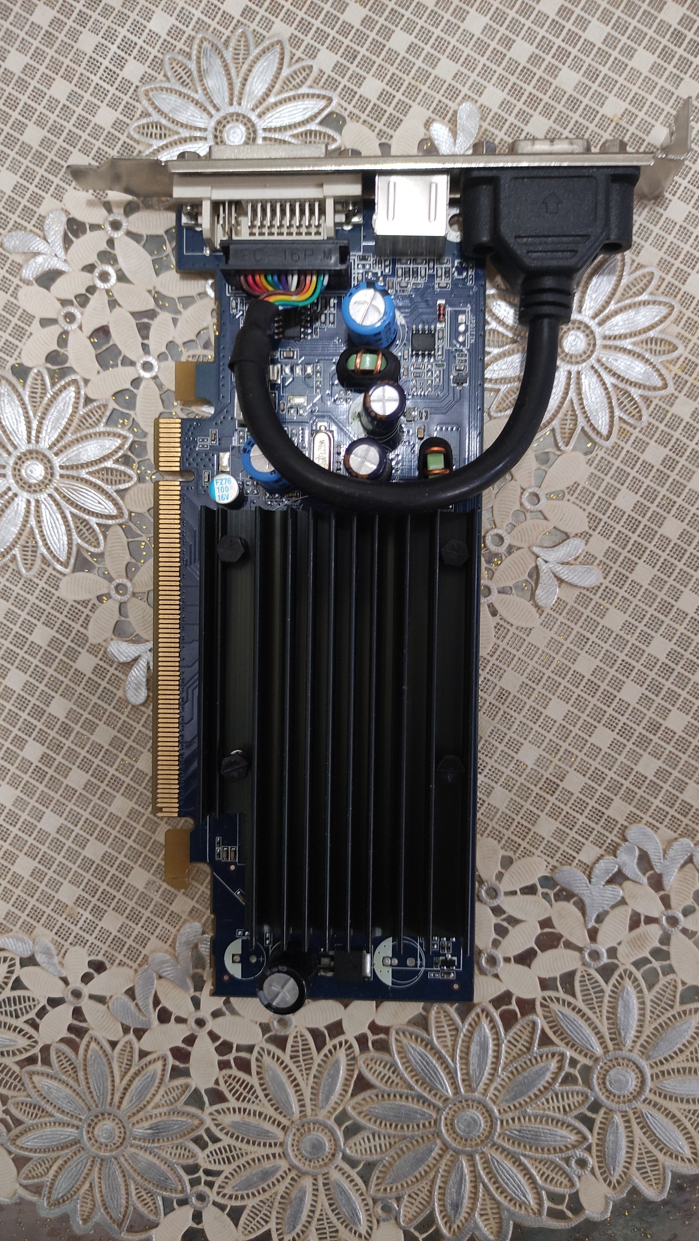 گرافیک 256 مگ در حد نو