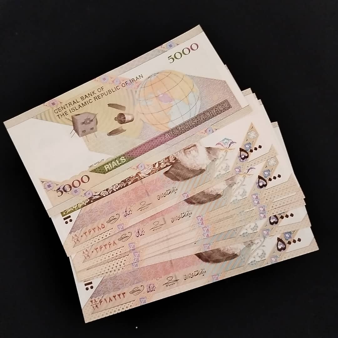 جفت اسکناس 500 تومانی پشت ماهواره