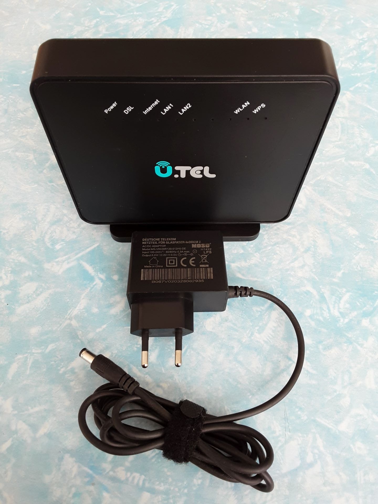 مودم وایرلس VDSL یوتل V301 سالم با آداپتور