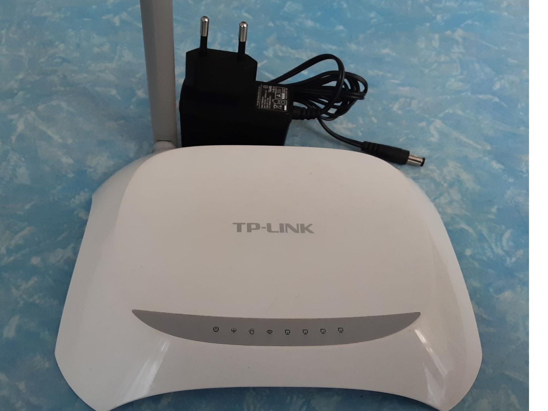 مودم تی پی لینک 8901N تک آنتنه سالم با آداپتور