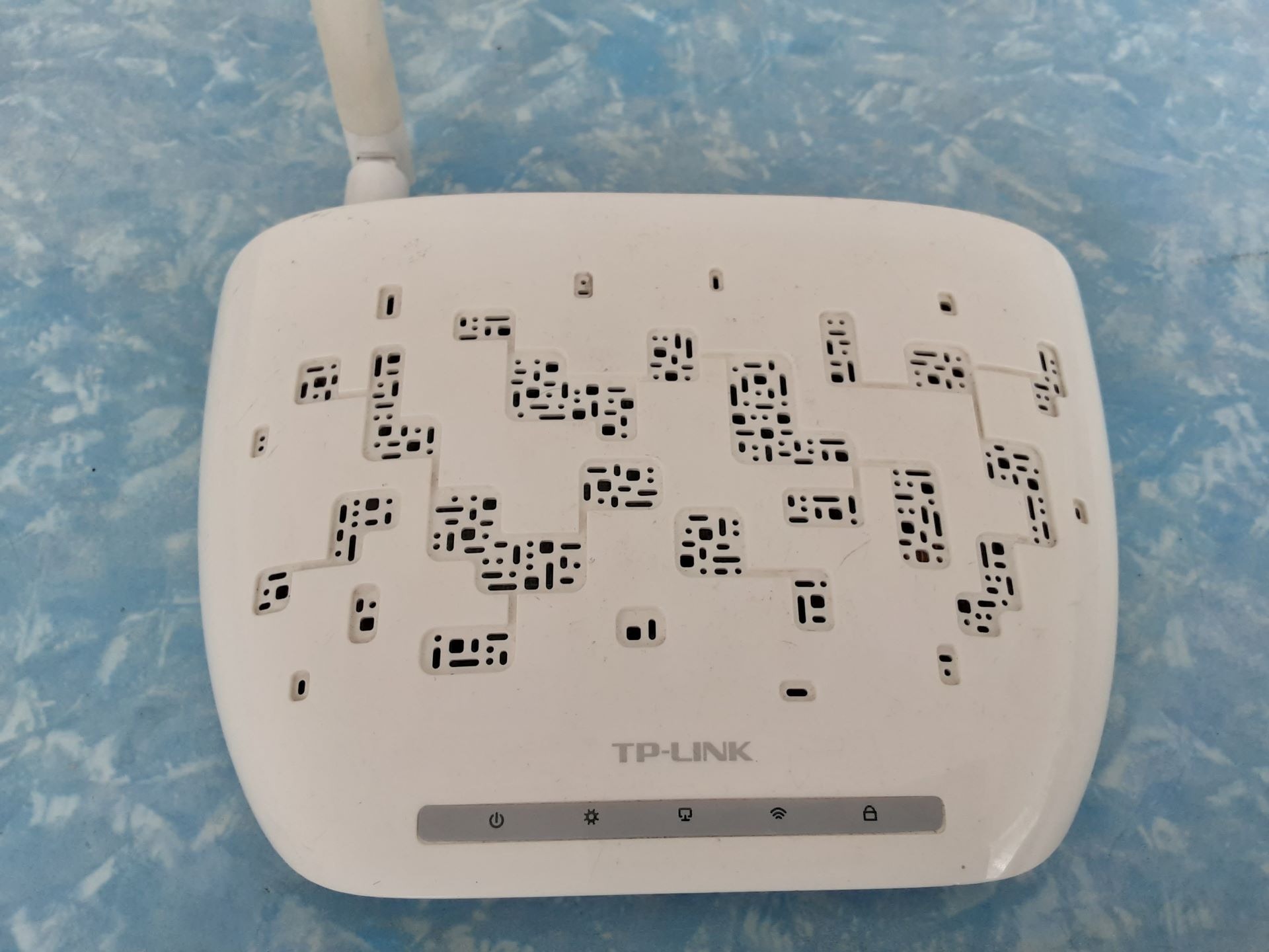 روتر TL-WA701ND تی پی لینک سالم