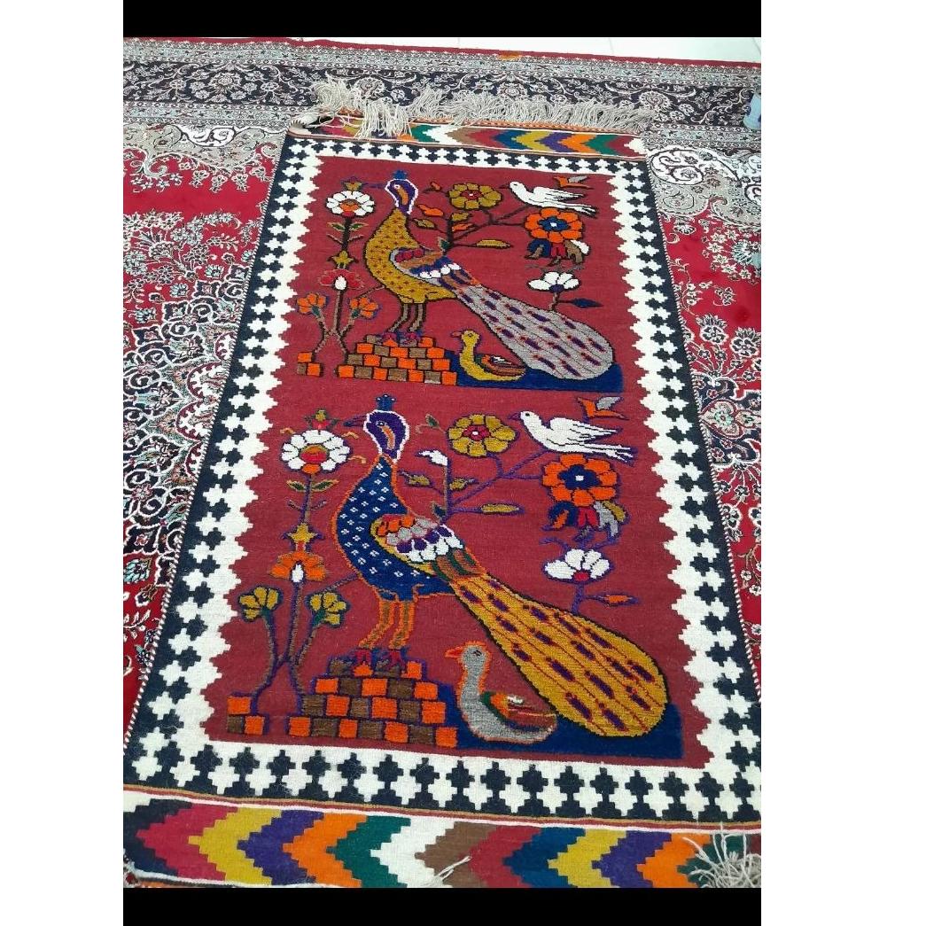 گلیم فرش با نقش برجسته