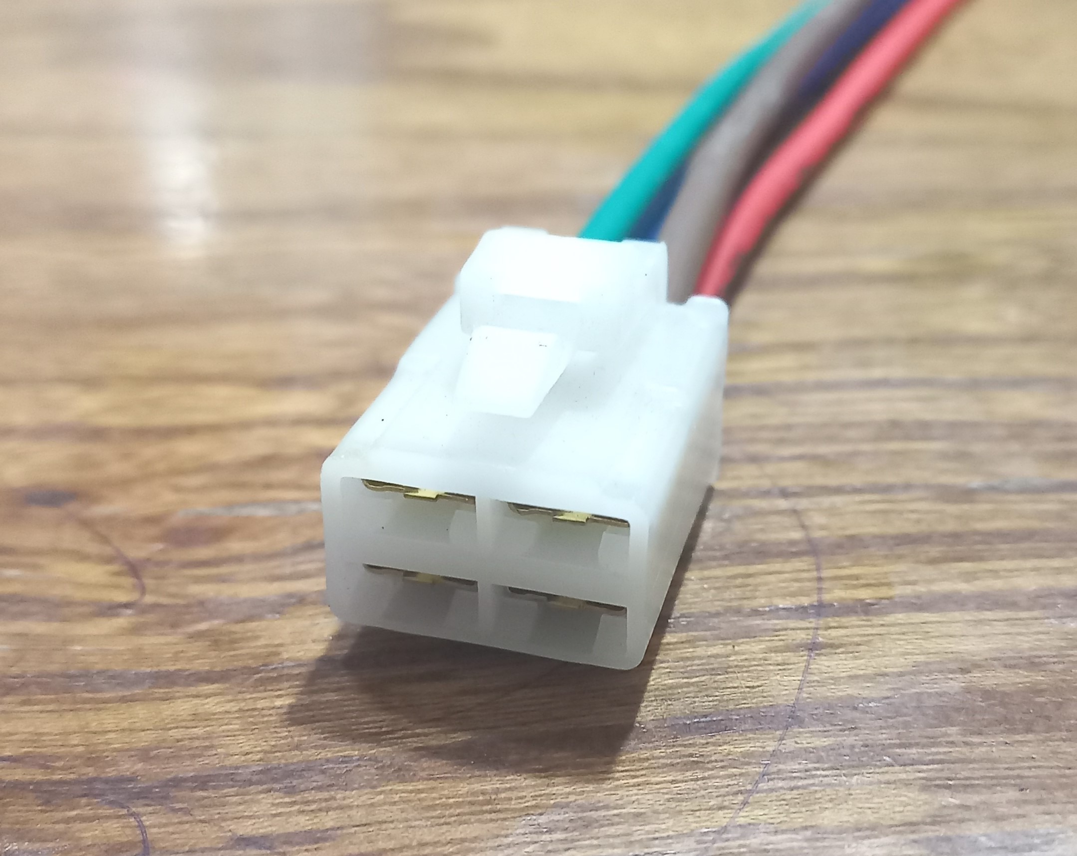 سوکت رله فن پراید انژکتور