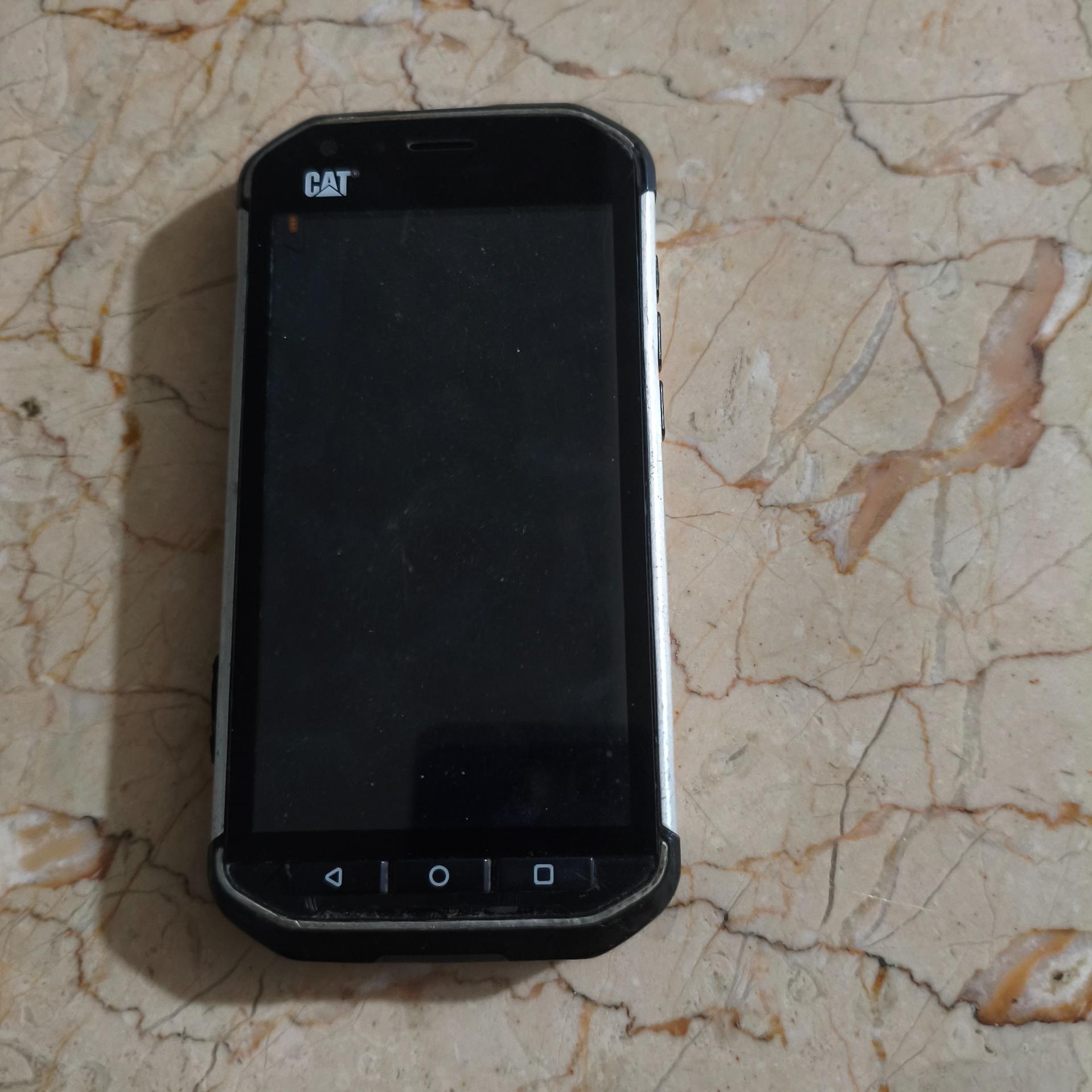 کاترپیلار s40 ضدضربه