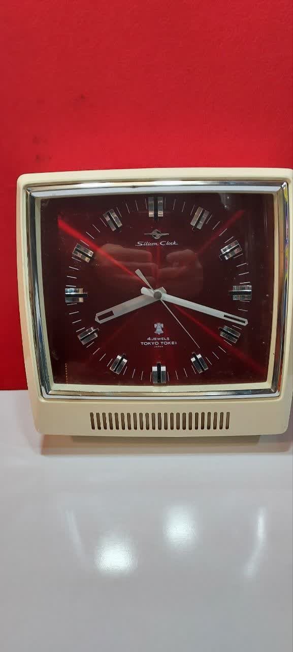  ساعت دیواری Silicon clock