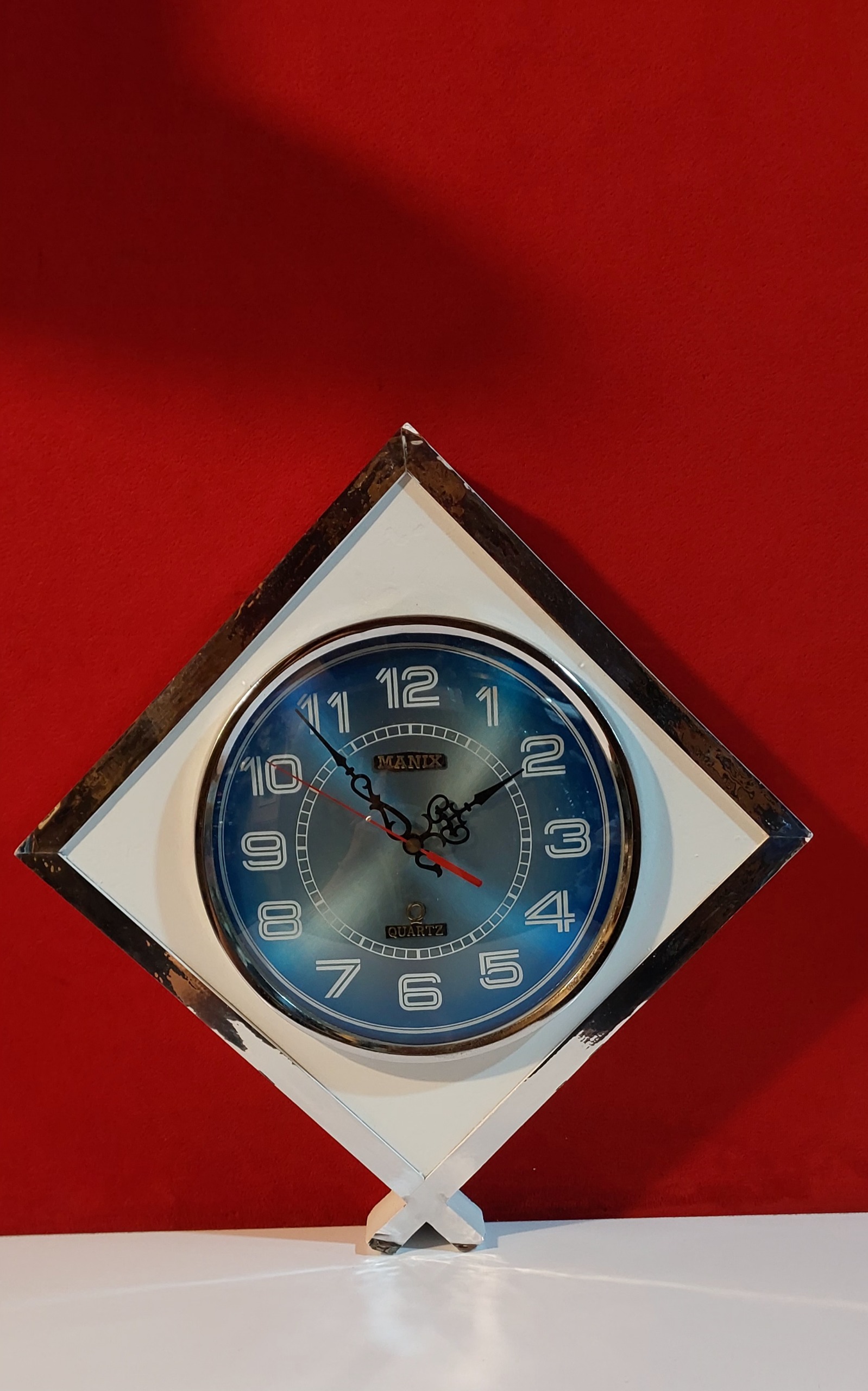 ساعت دیواری لوزی