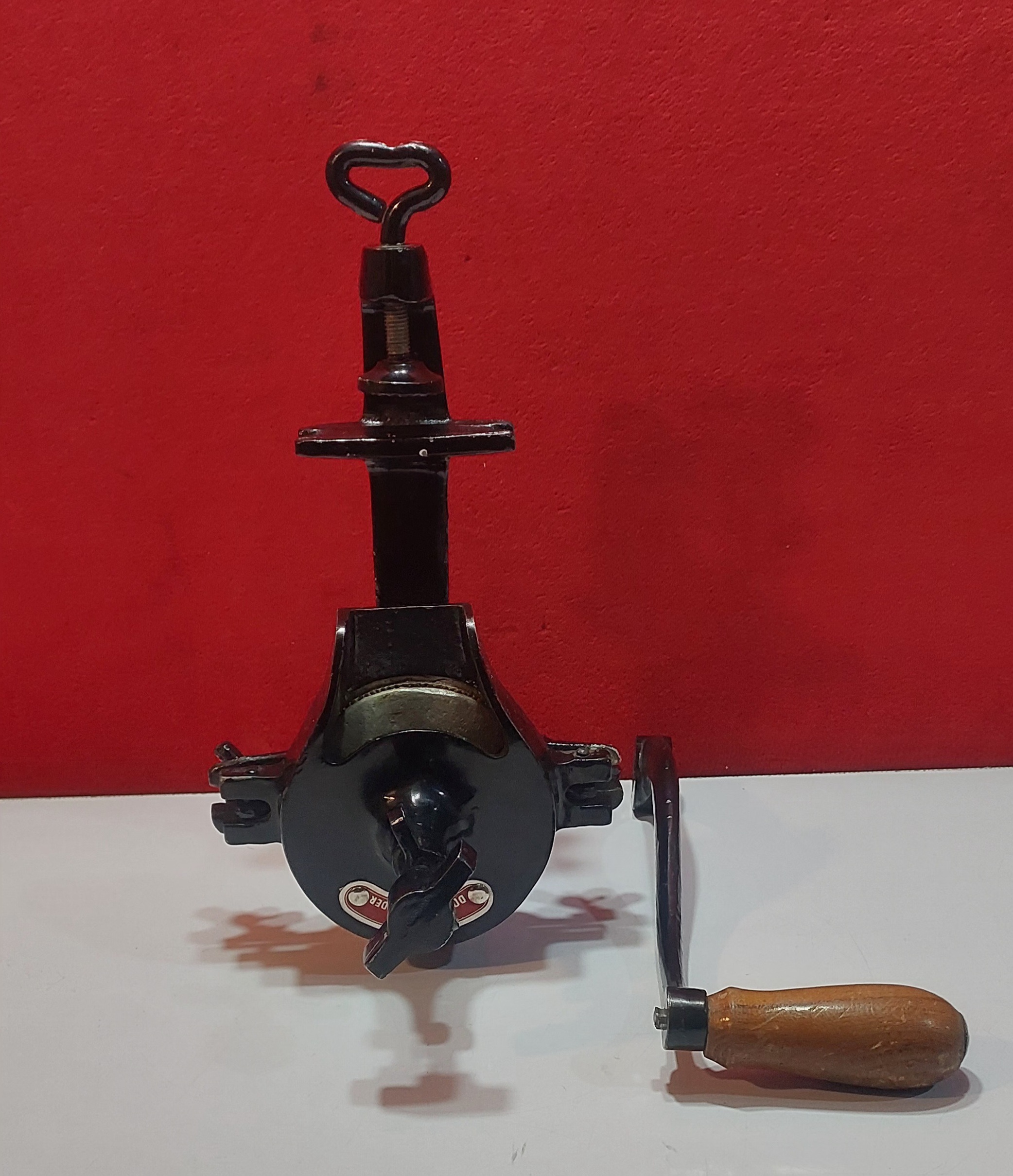 چرخ دستی آسیاب قهوه