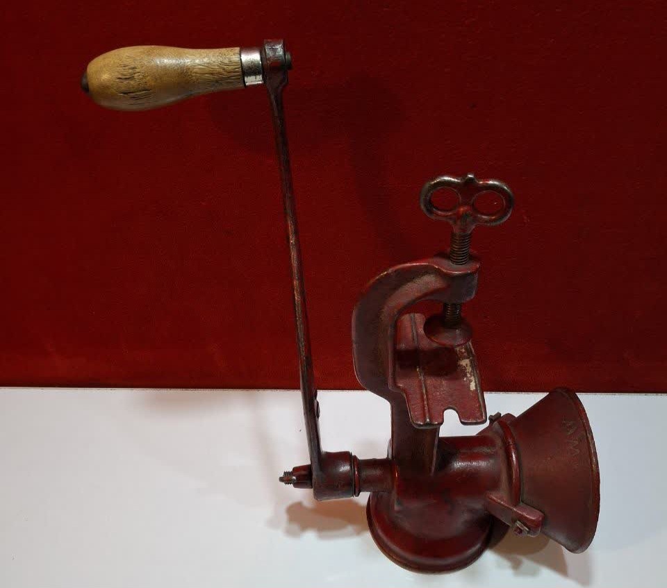 آسیاب قهوه قدیم