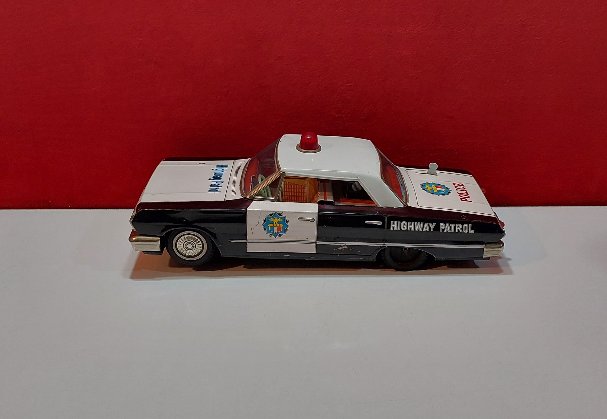 اتومبیل گشتی پلیس