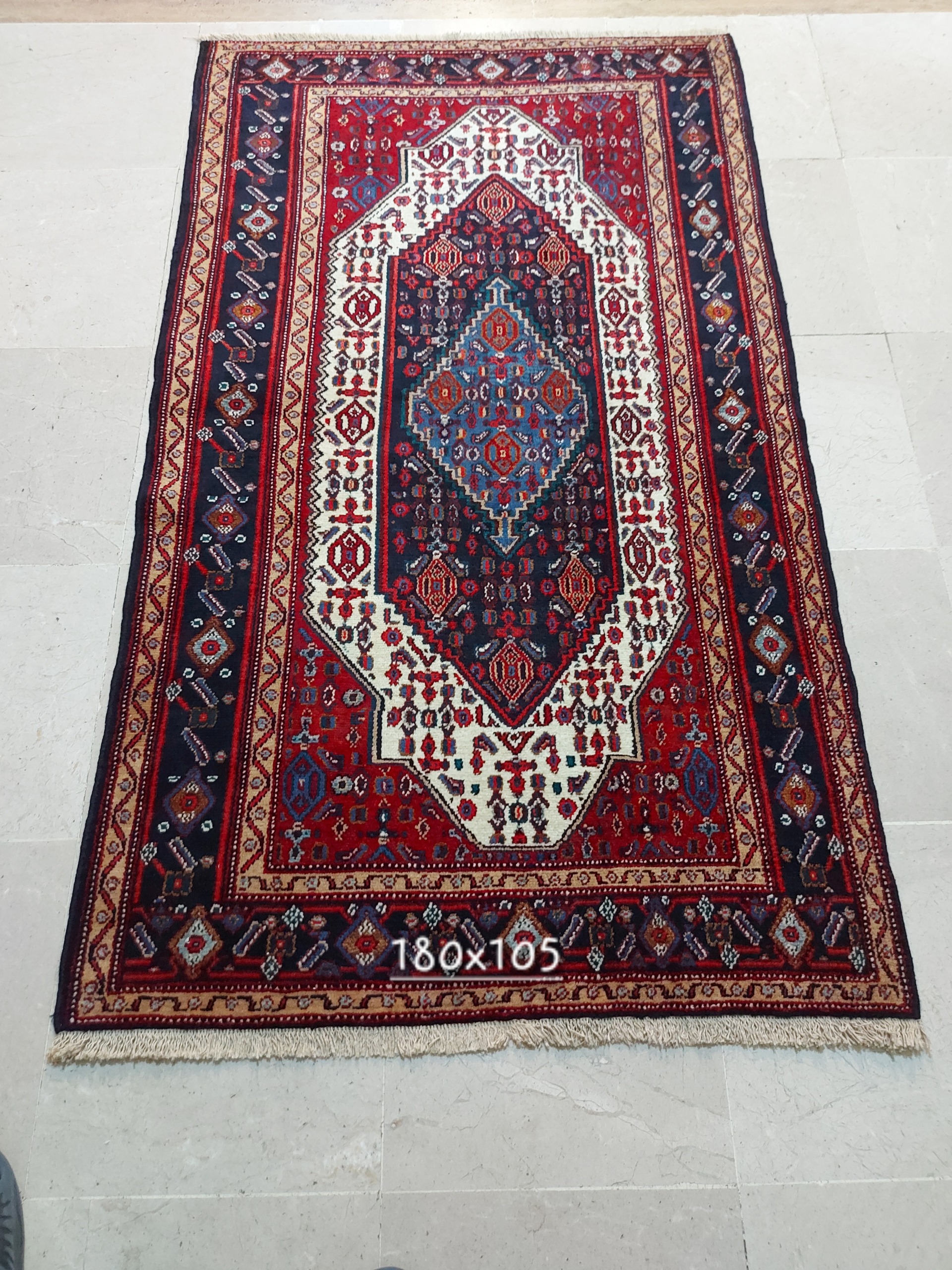 قالیچه دستباف سنه