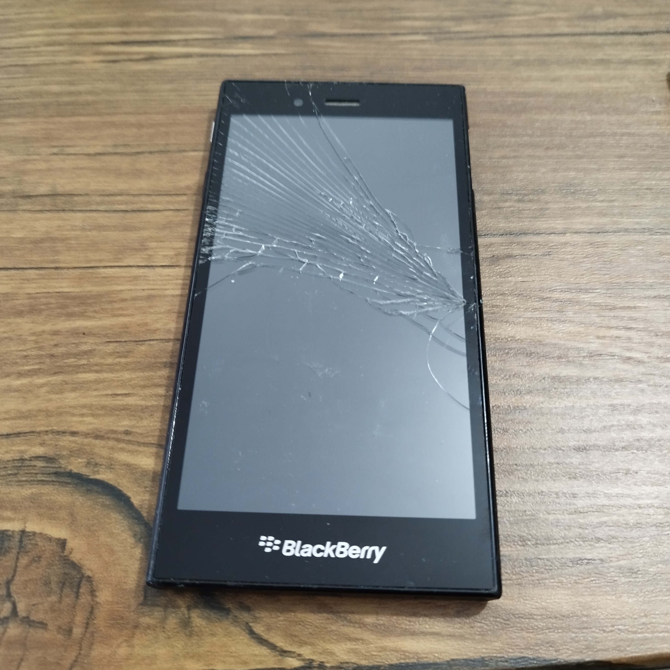 گوشی بلکبری Z3 Blackberry