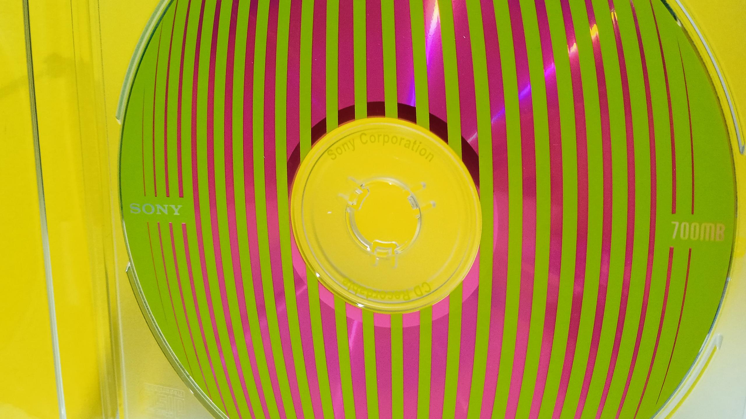 سی سی دی CD خام سونی اصل ژاپن قاب دار طرح دار رنگی