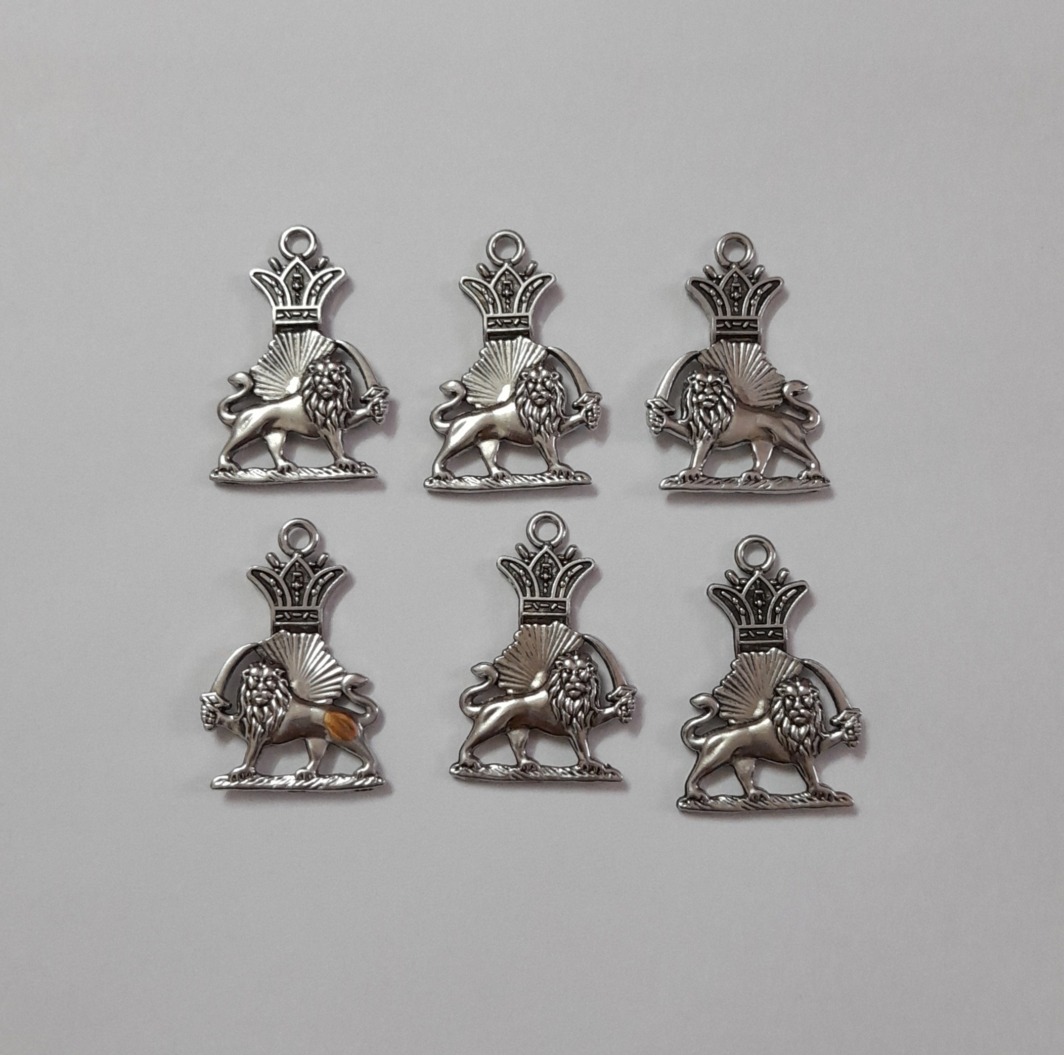 مدال شیر وخورشید