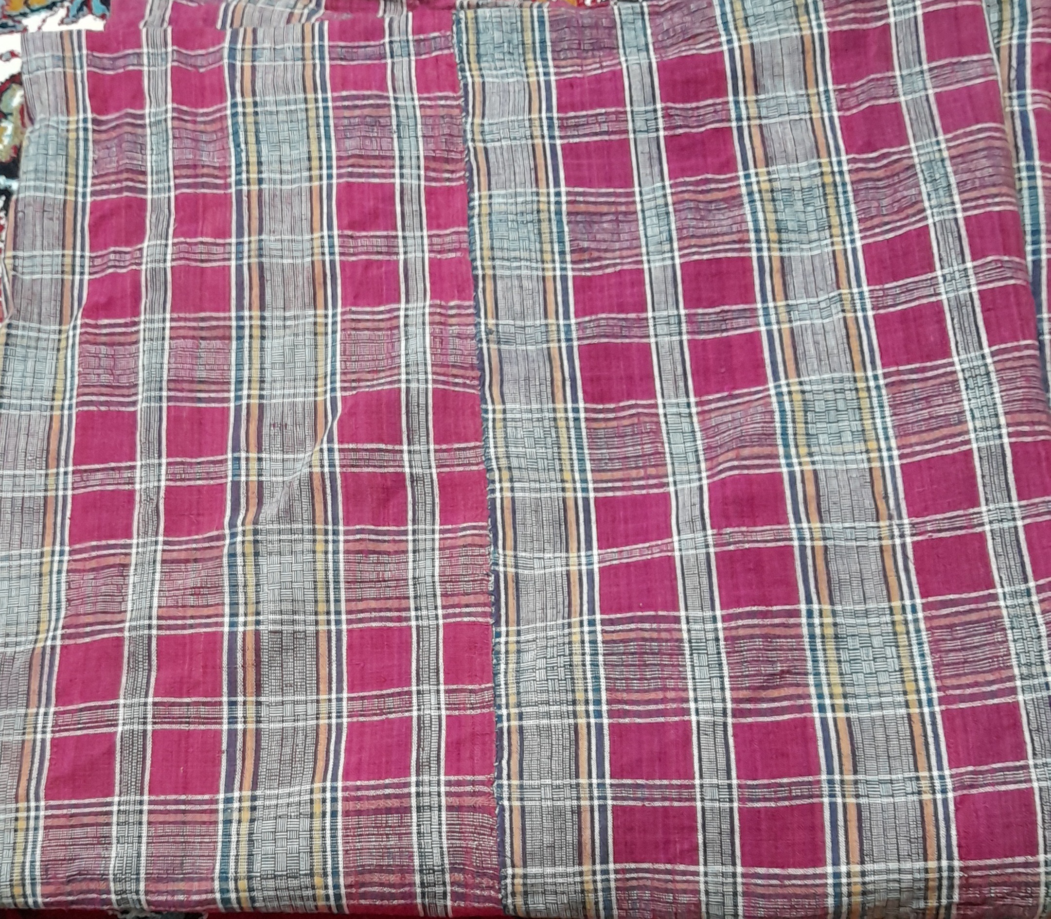 چادرشب قدیمی حداقل قدمت 120 سال پیش