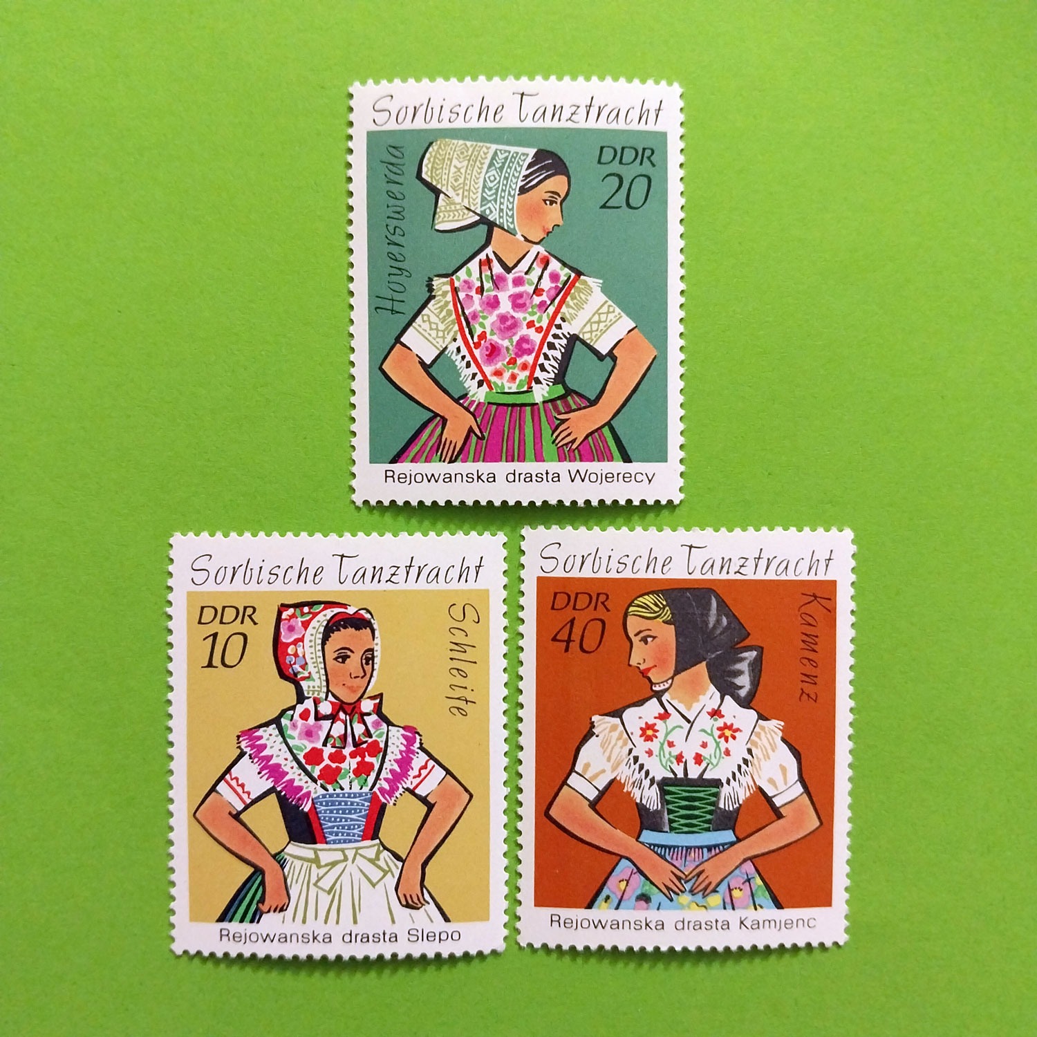 3 تمبر سری لباس محلی زنان | آلمان | 1971