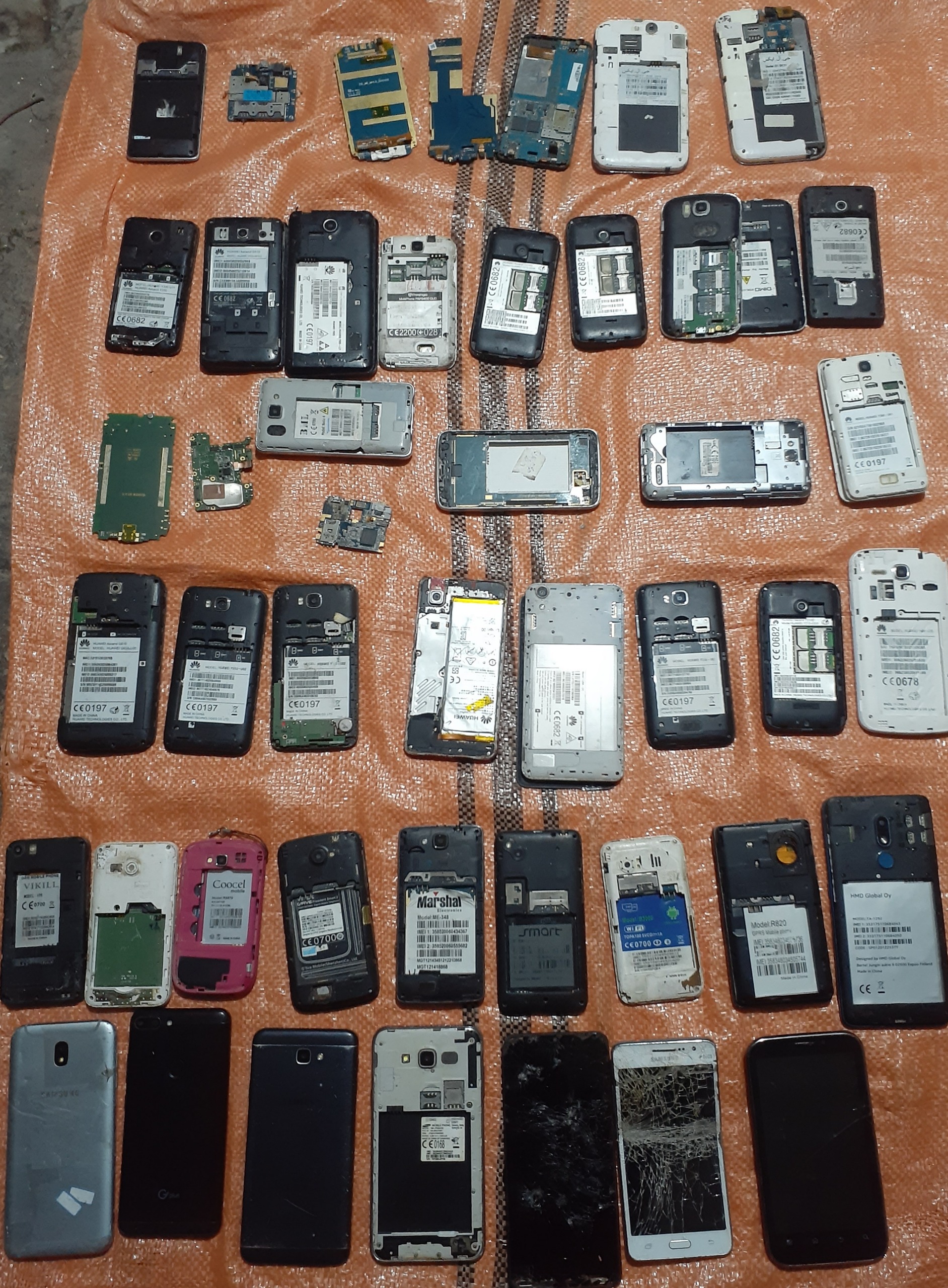 مقداری برد وگوشی برا بازیافت