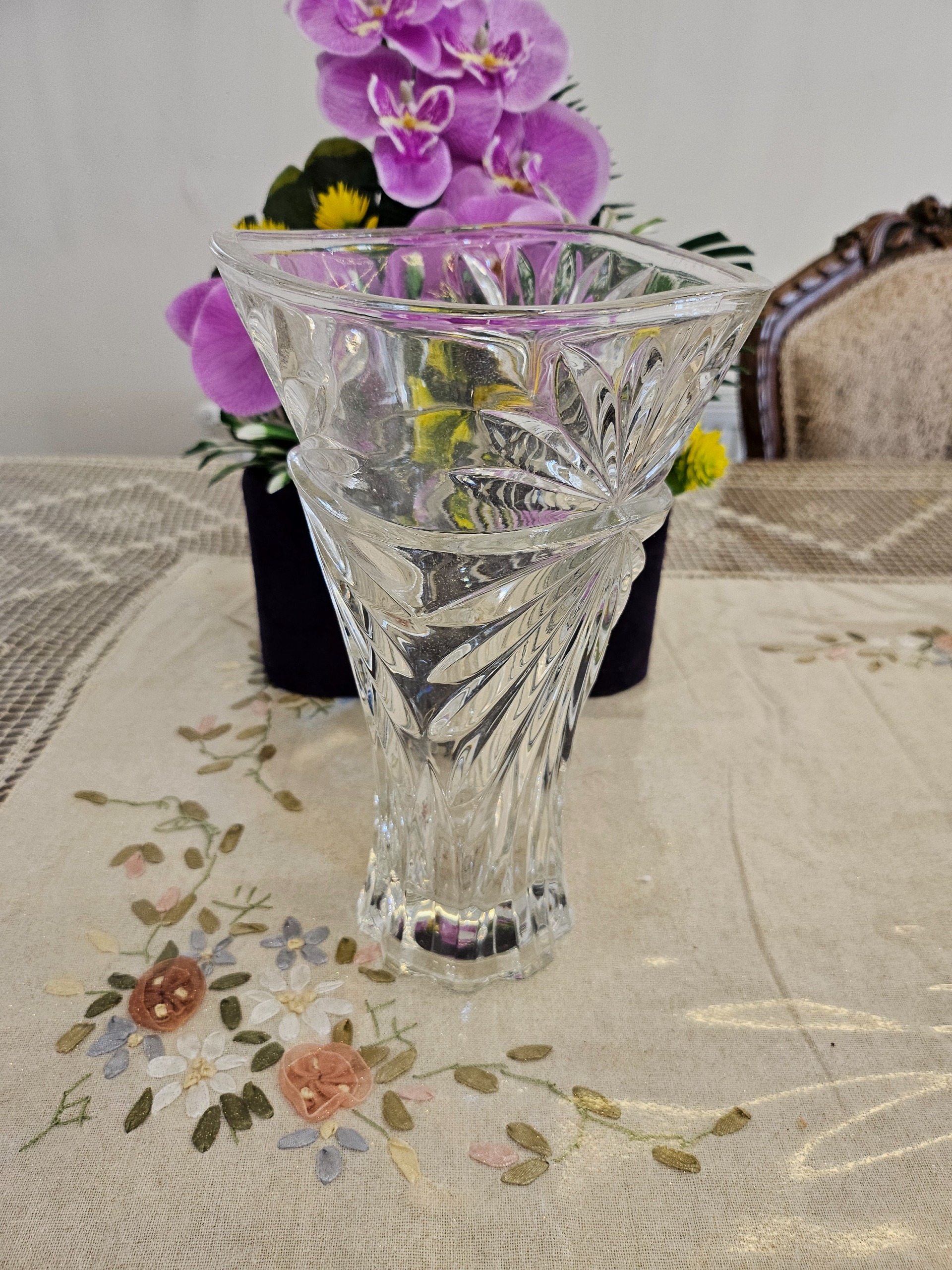 گلدان قدیمی پهلوی
