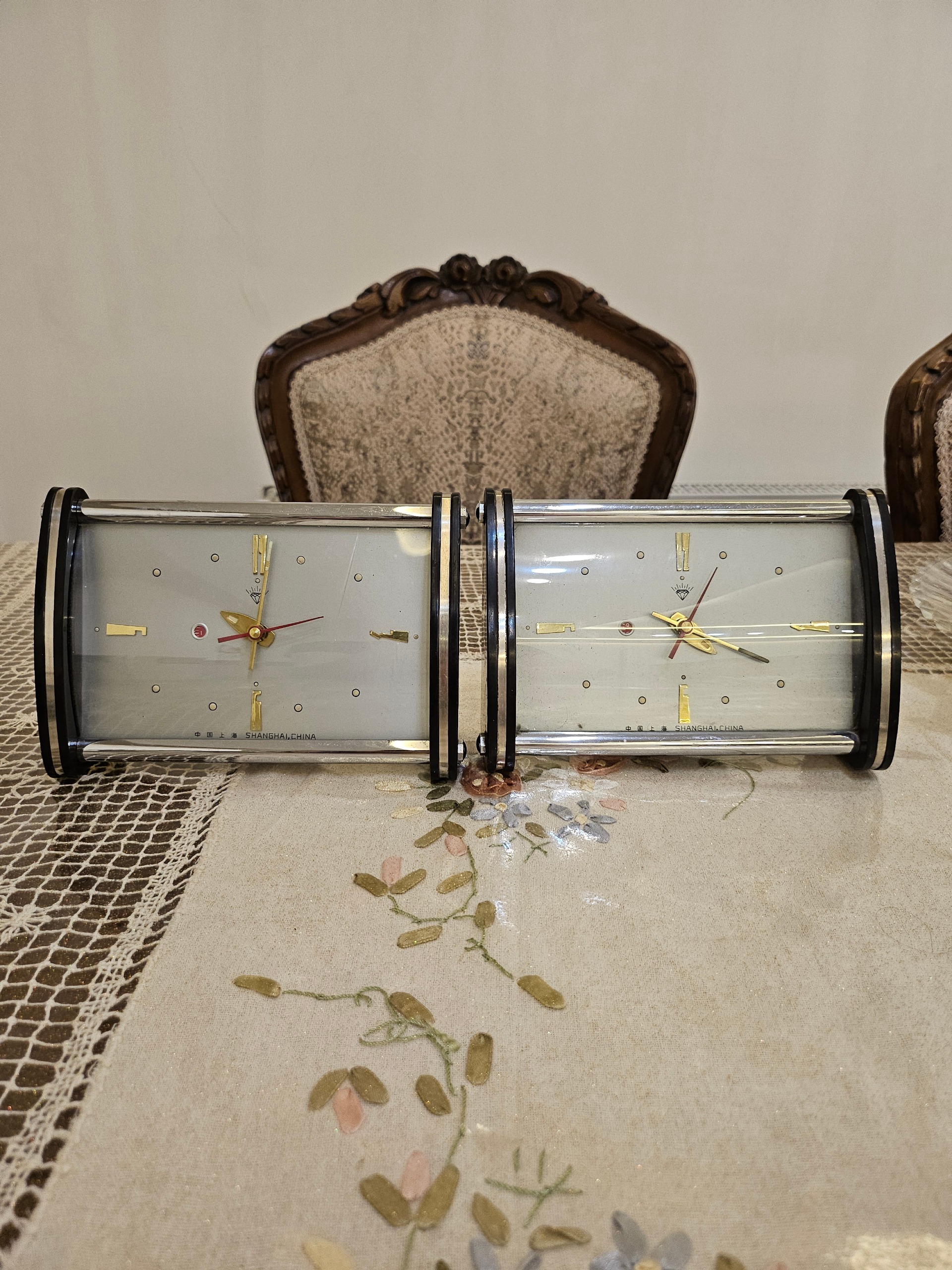 جفت ساعت رومیزی قدیمی