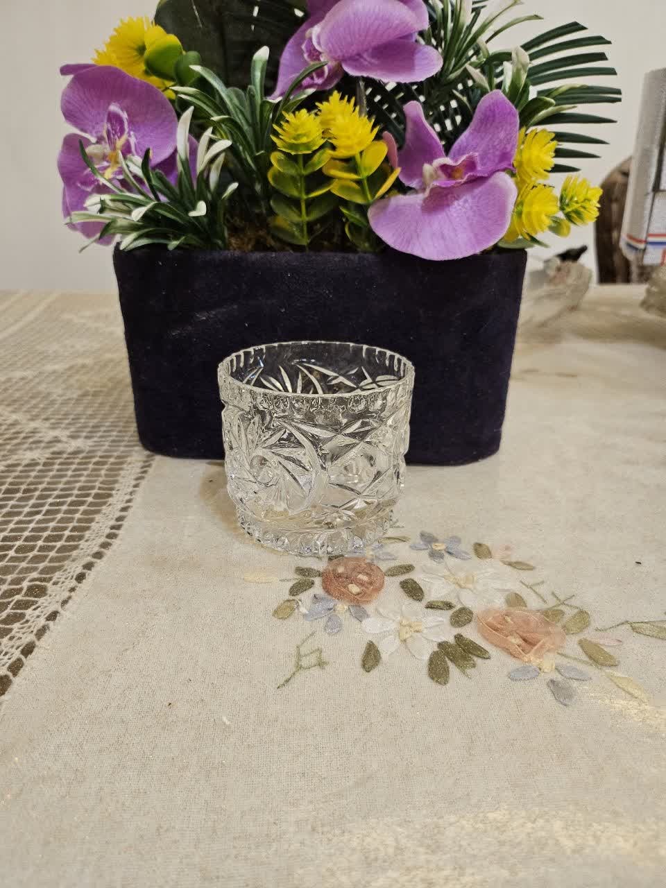 یکعدد جاشمعی بلور