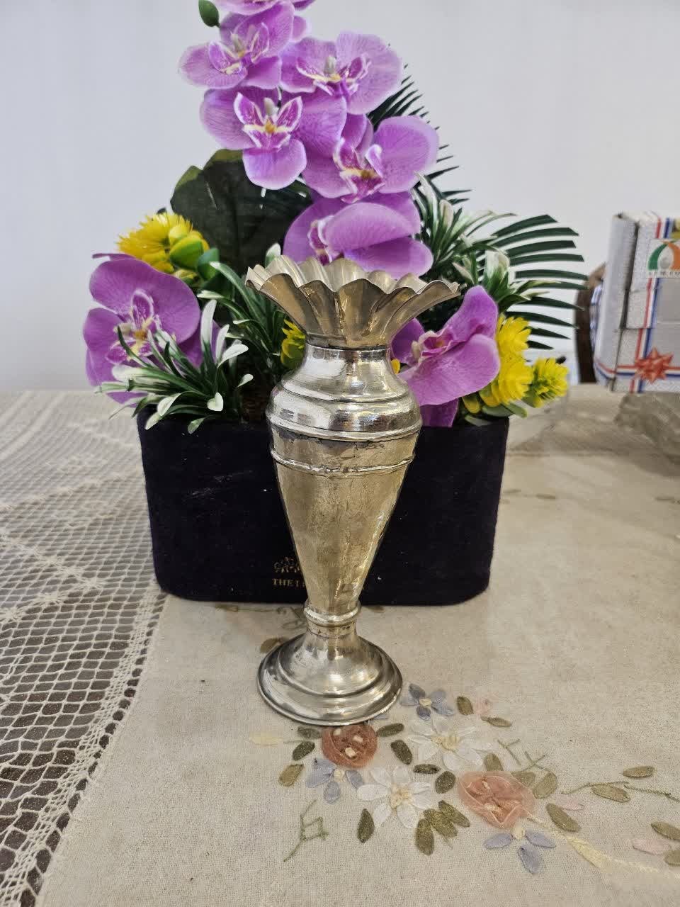 گلدان قدیمی ورشو