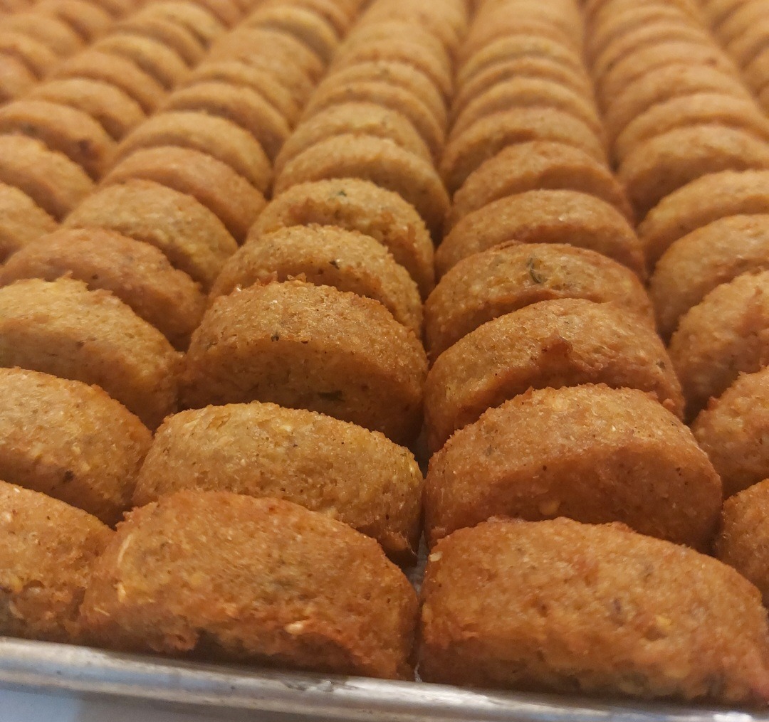 فلافل نیمه آماده