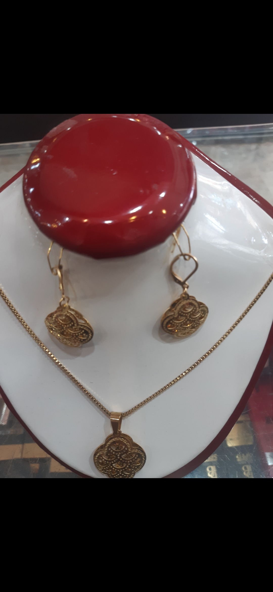 نیم ست گوشواره و گردنبند استیل (رنگ ثابت)