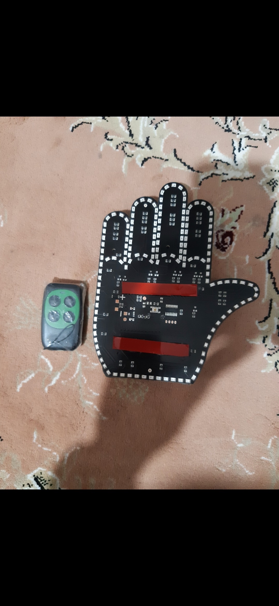 چراغ دست6حالته باتری خورریموت دار(دست ساز)