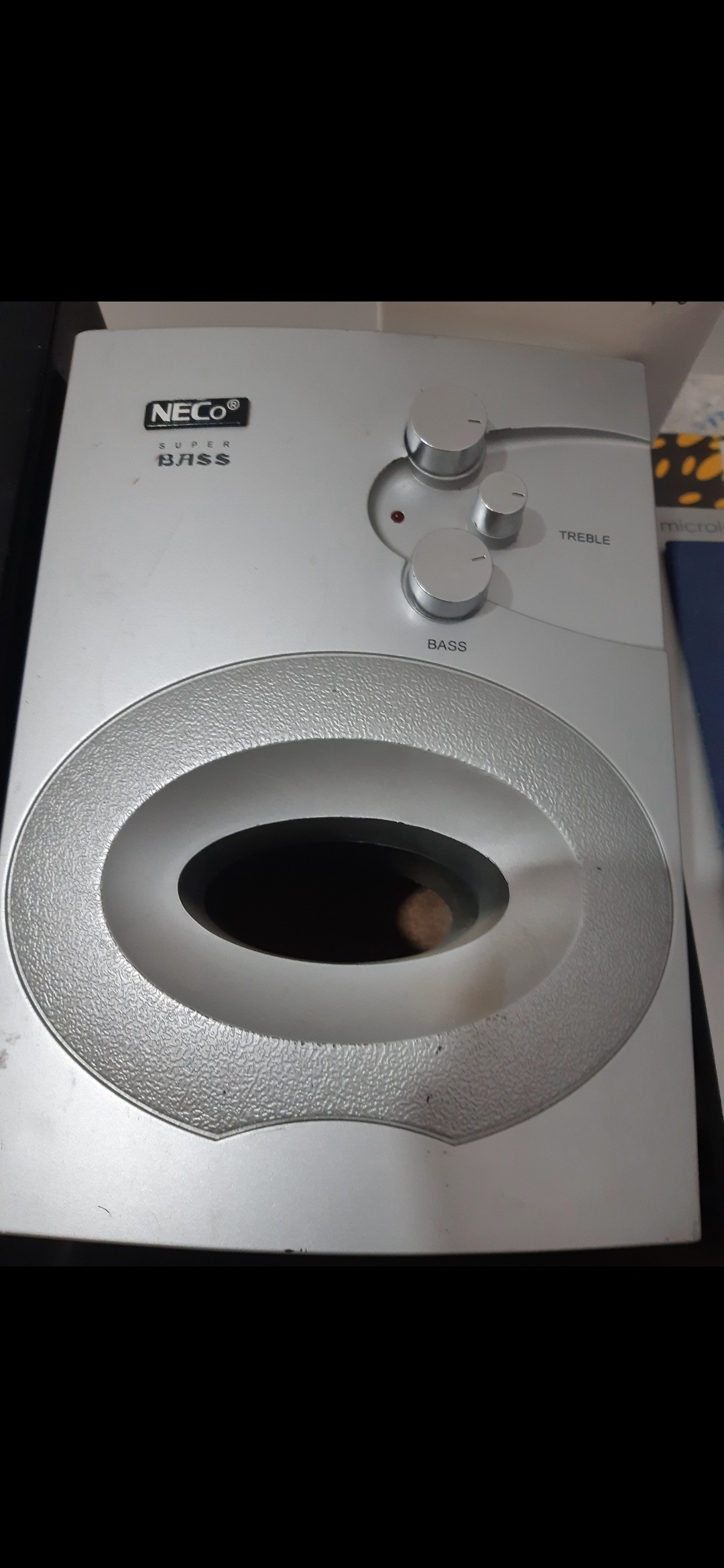 اسپیکر میکرولب قدیمی (مدل طرح)