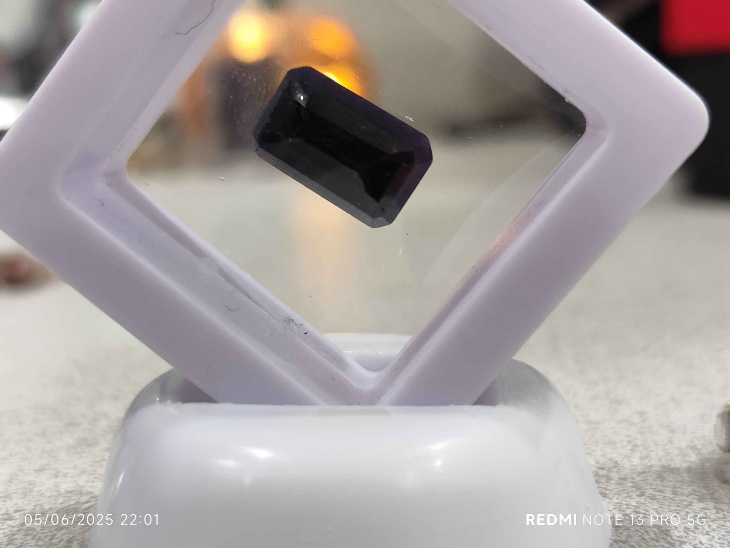 یاقوت آفریقایی کبود تیره