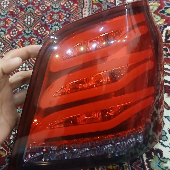 چراغ عقب 111