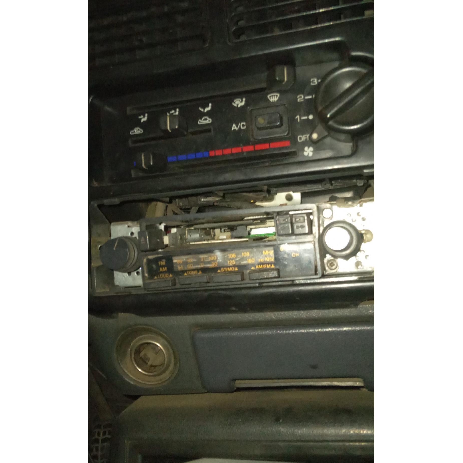 ظبط قدیمی ماشین کاست