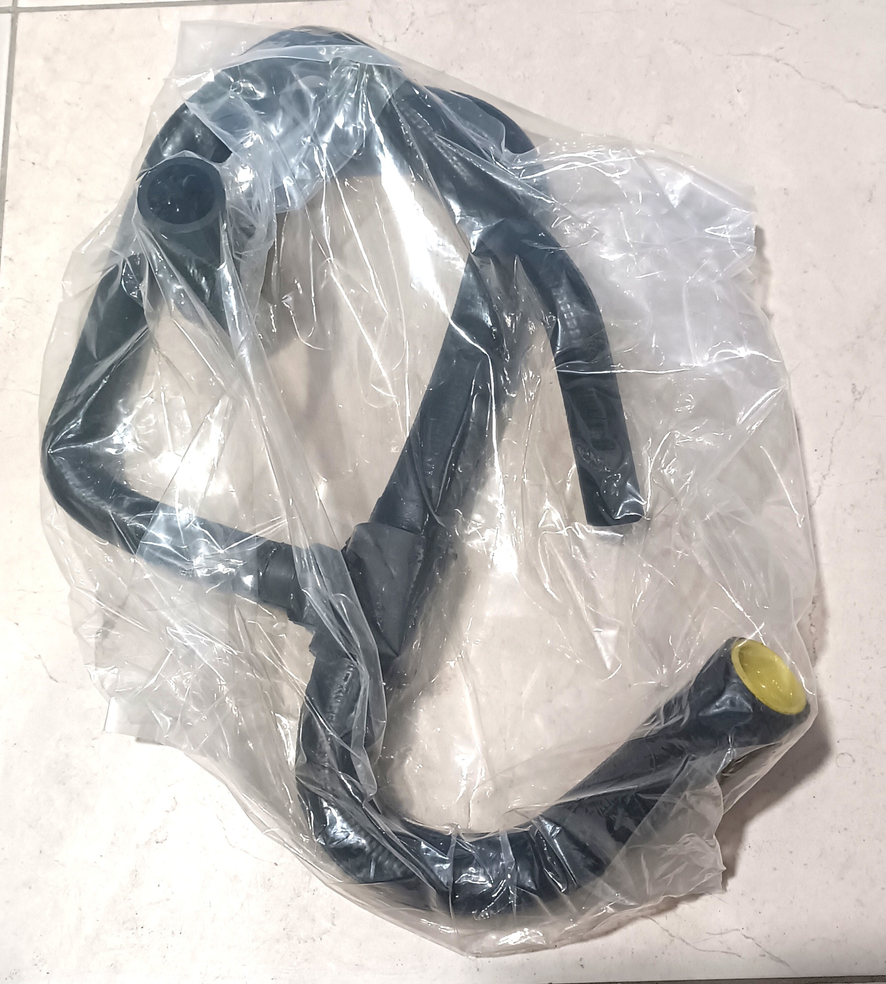 شیلنگ پایین رادیات تندر ال 90