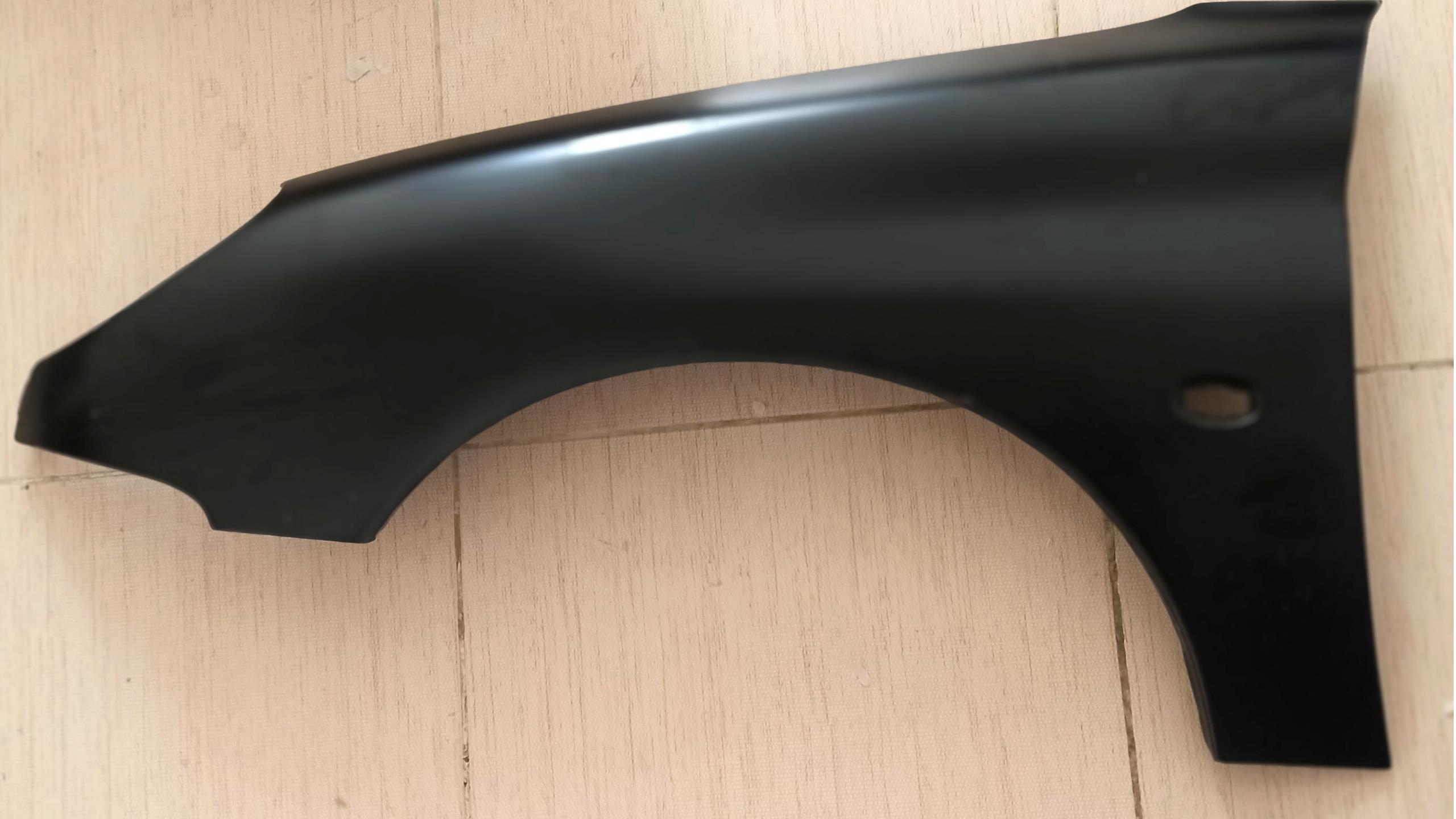 گلگیر جلو چپ آستر مشکی 206 اورجینال