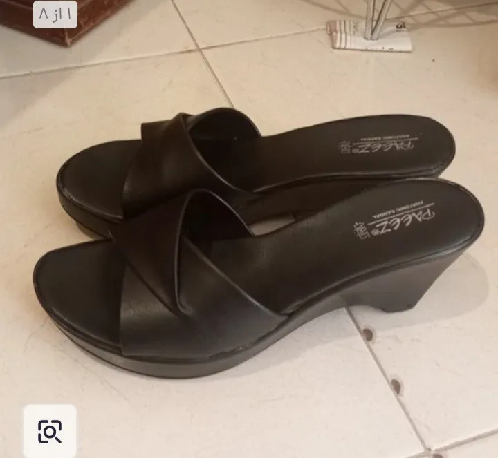صندل زنانه چرم مشکی سایز 40