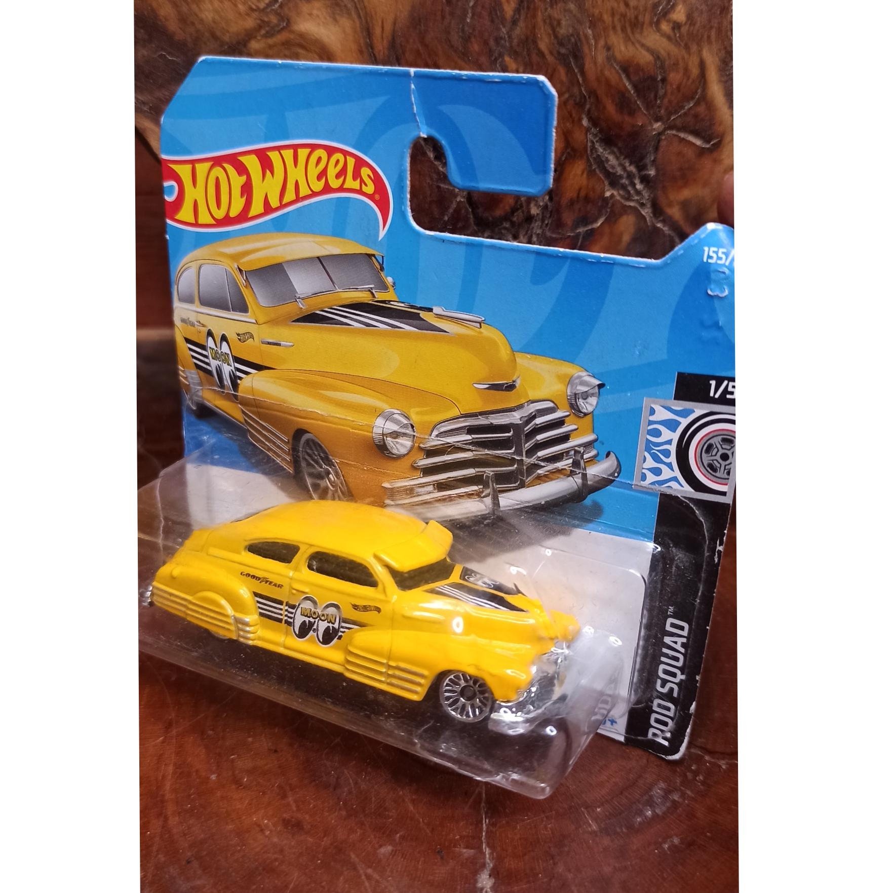هات ویلز Hot wheels شرولت فلیت لاین Fleetline