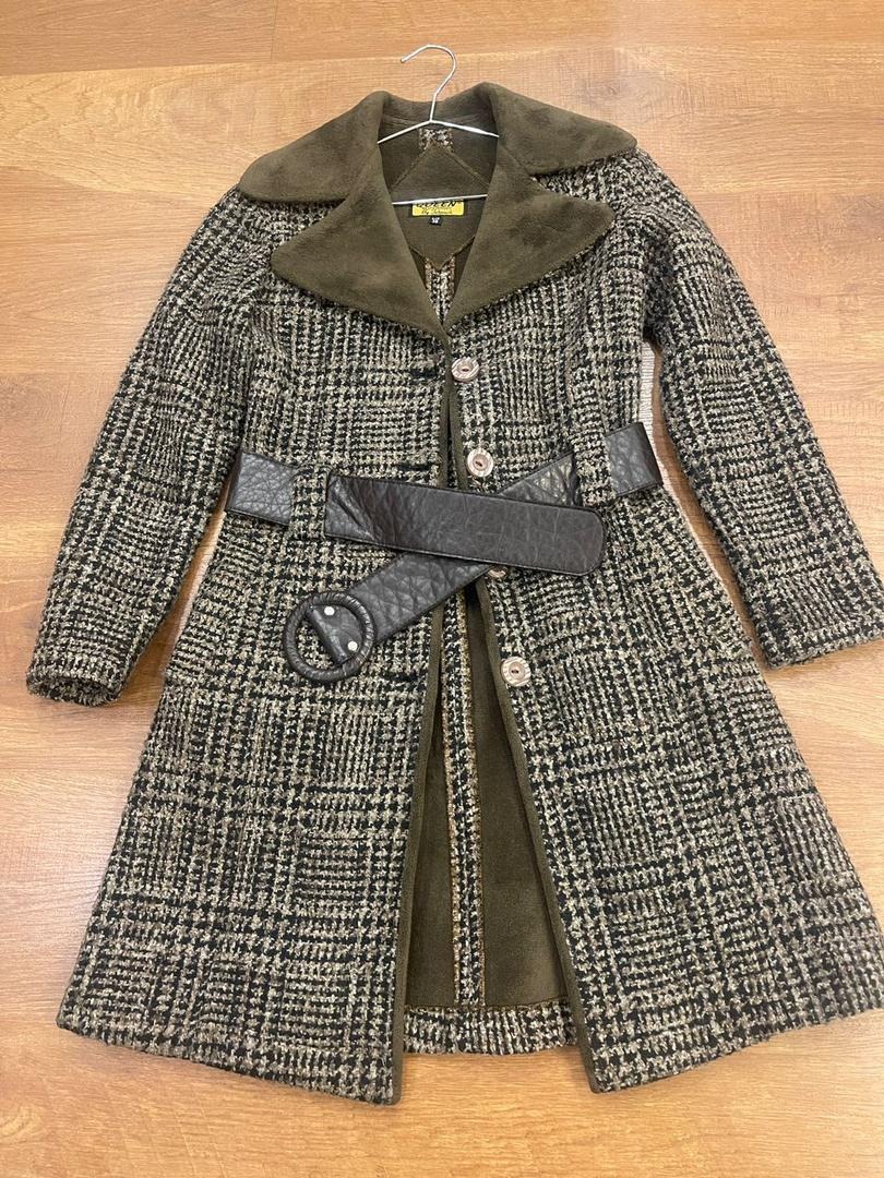 پالتو قهوه ای گرم بالا