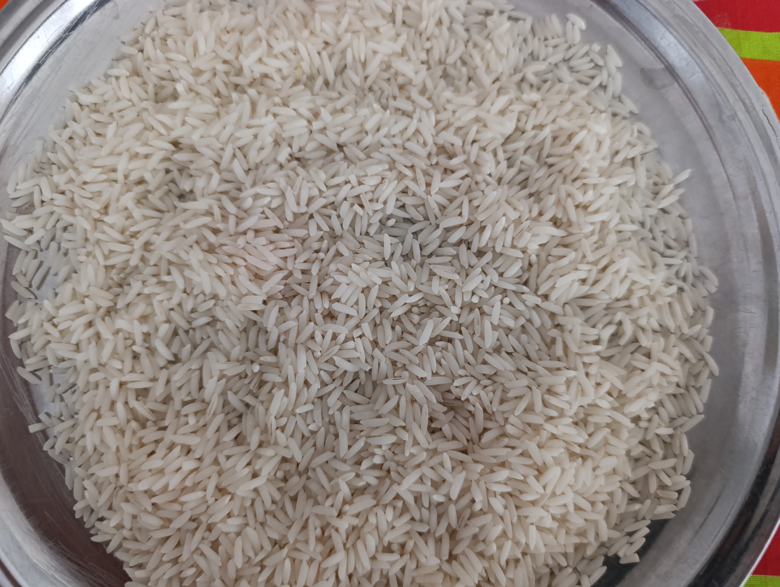 برنج هاشمی محصول تازه از شالیزار خودم