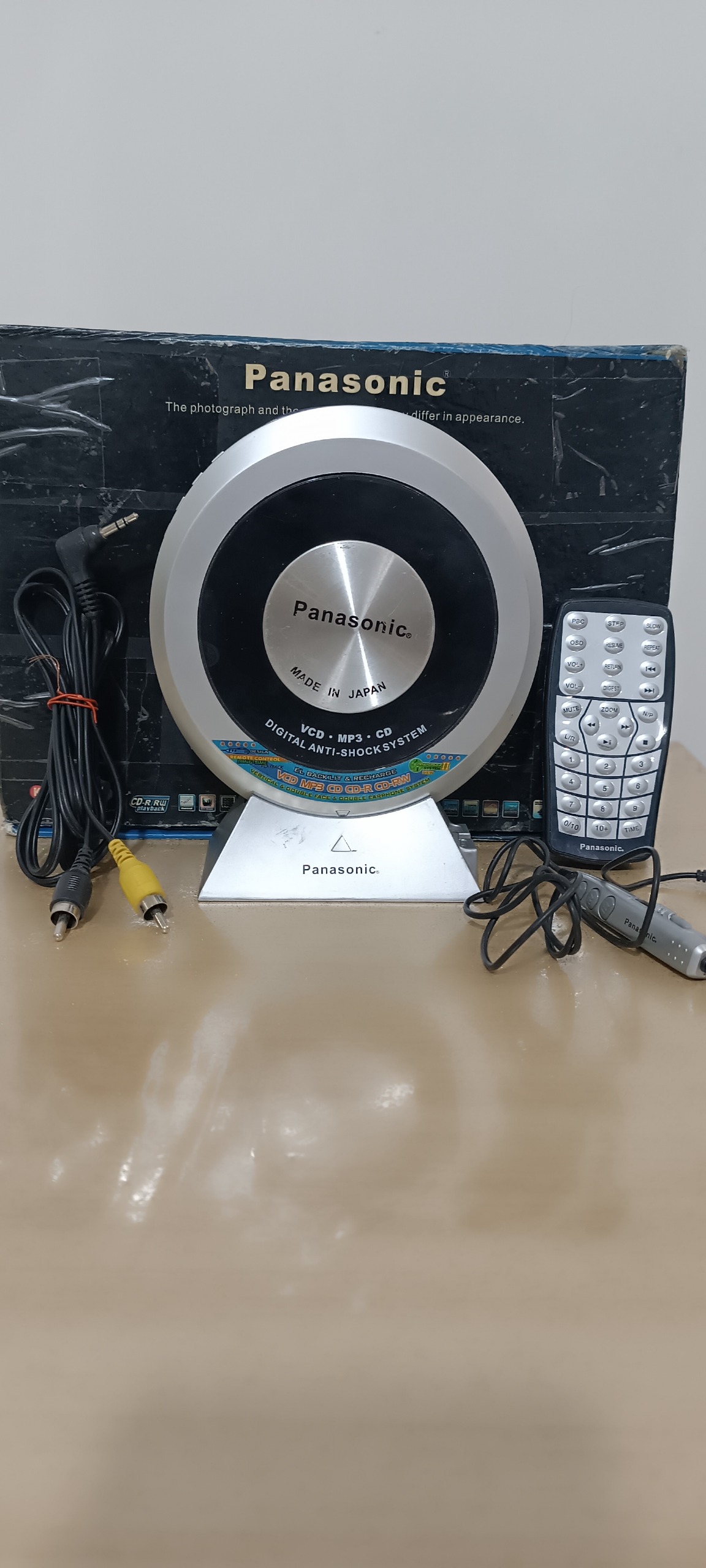 سی دی من پاناسونیک سالم