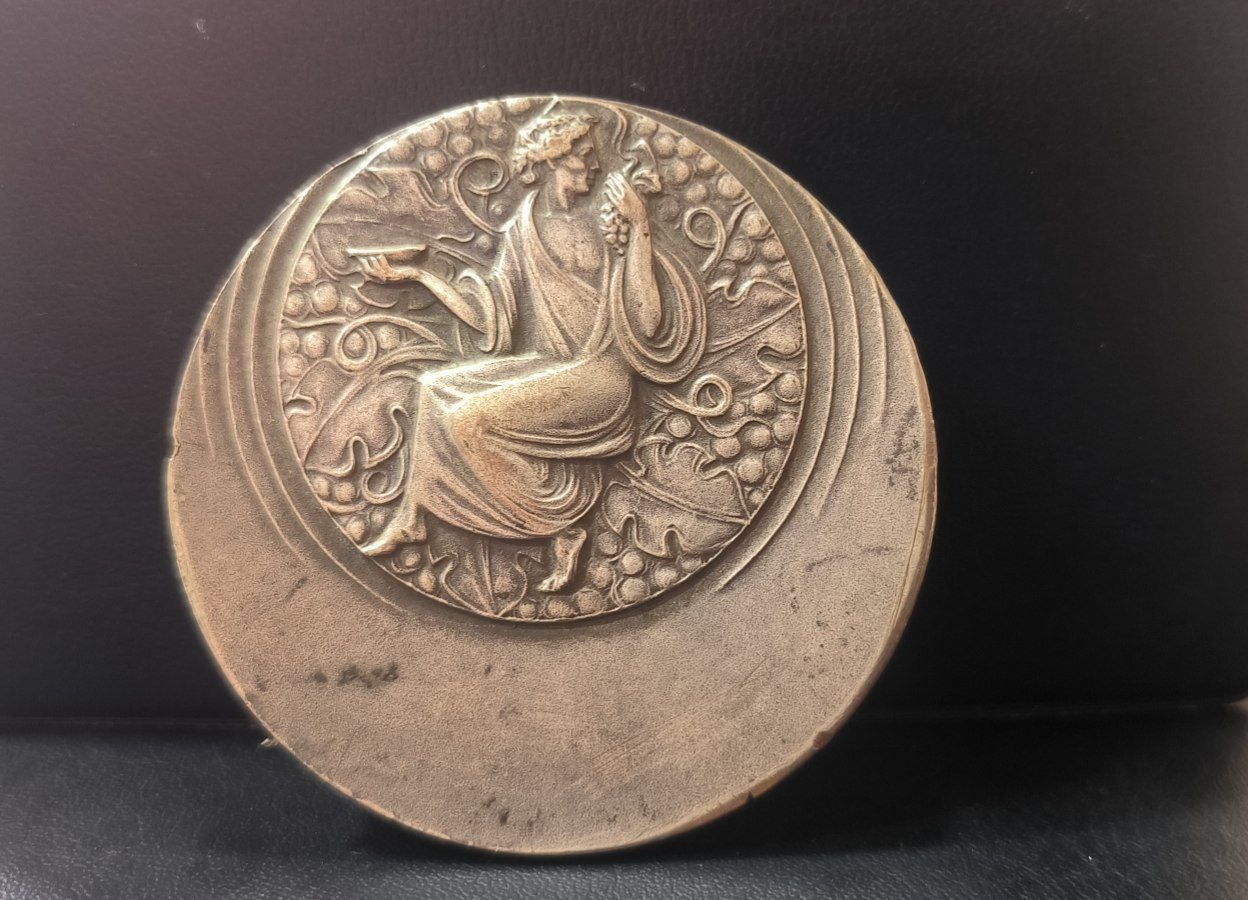 مدال یادبود بسیار زیبا سایز بزرگ کمیاب