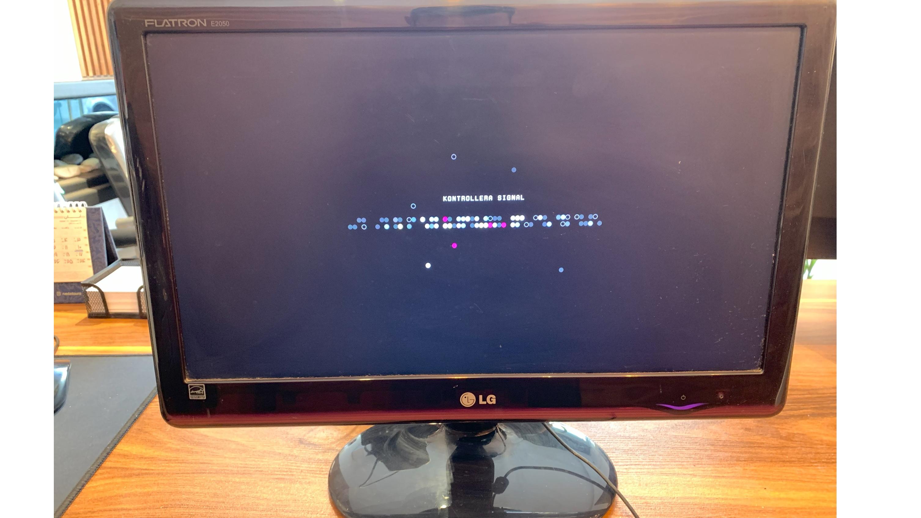 2 عدد مانیتور ال ای دی LED با هم 19 اینچ و 20 اینچ