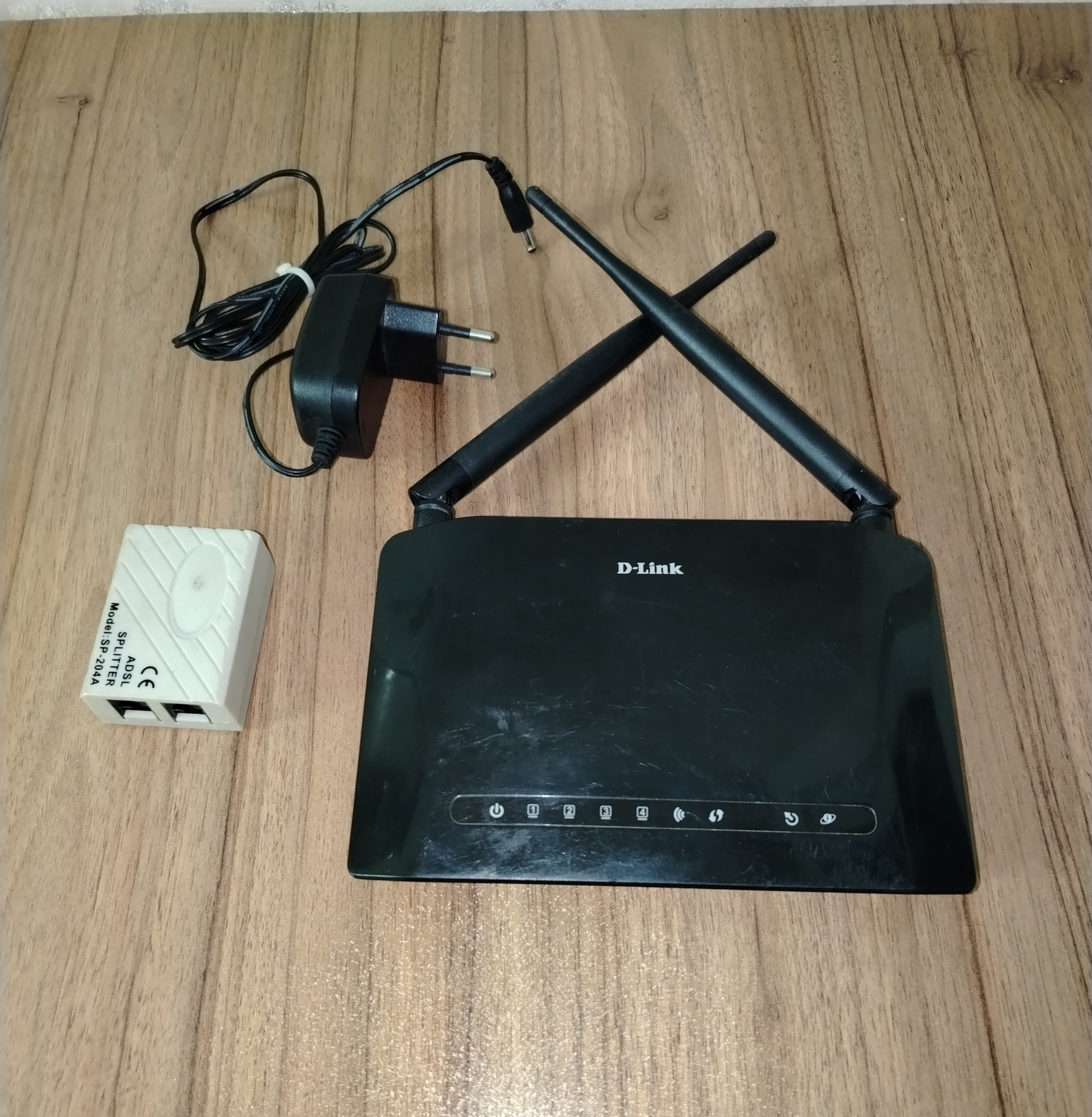 مودم روتر بیسیم D-Link DSL-2740U